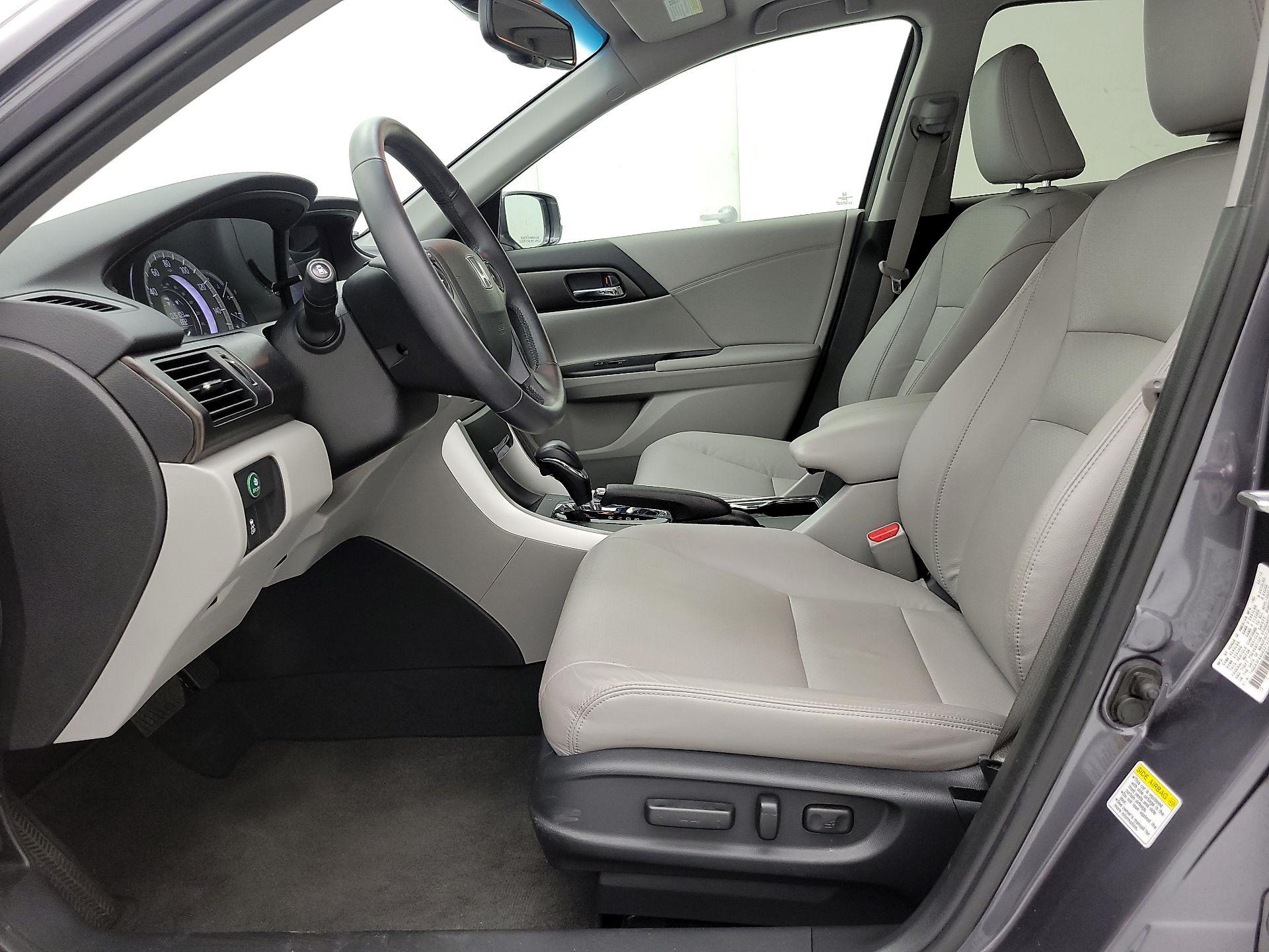Thumbnail: 2013 Honda Accord - 11