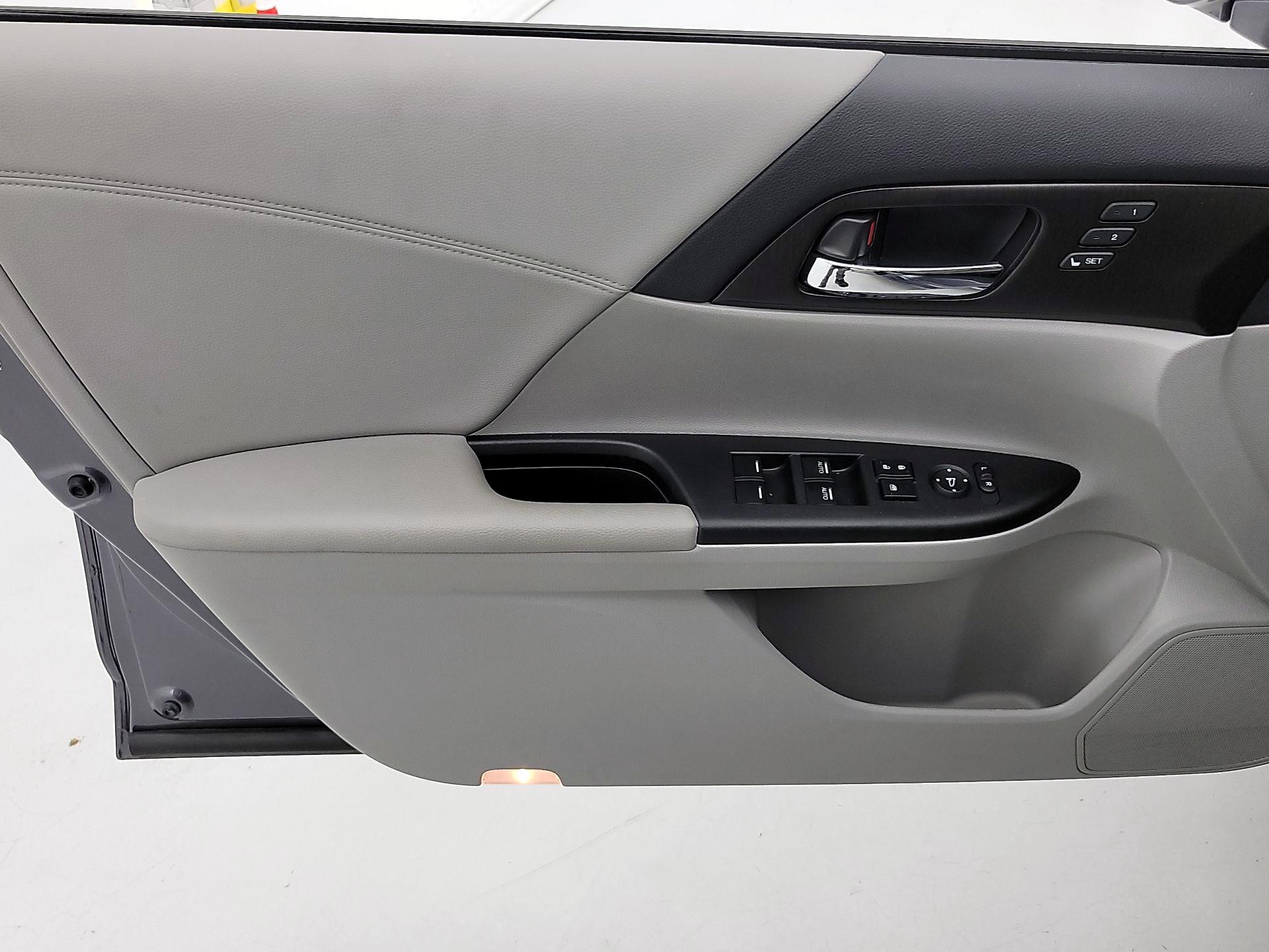 Thumbnail: 2013 Honda Accord - 12