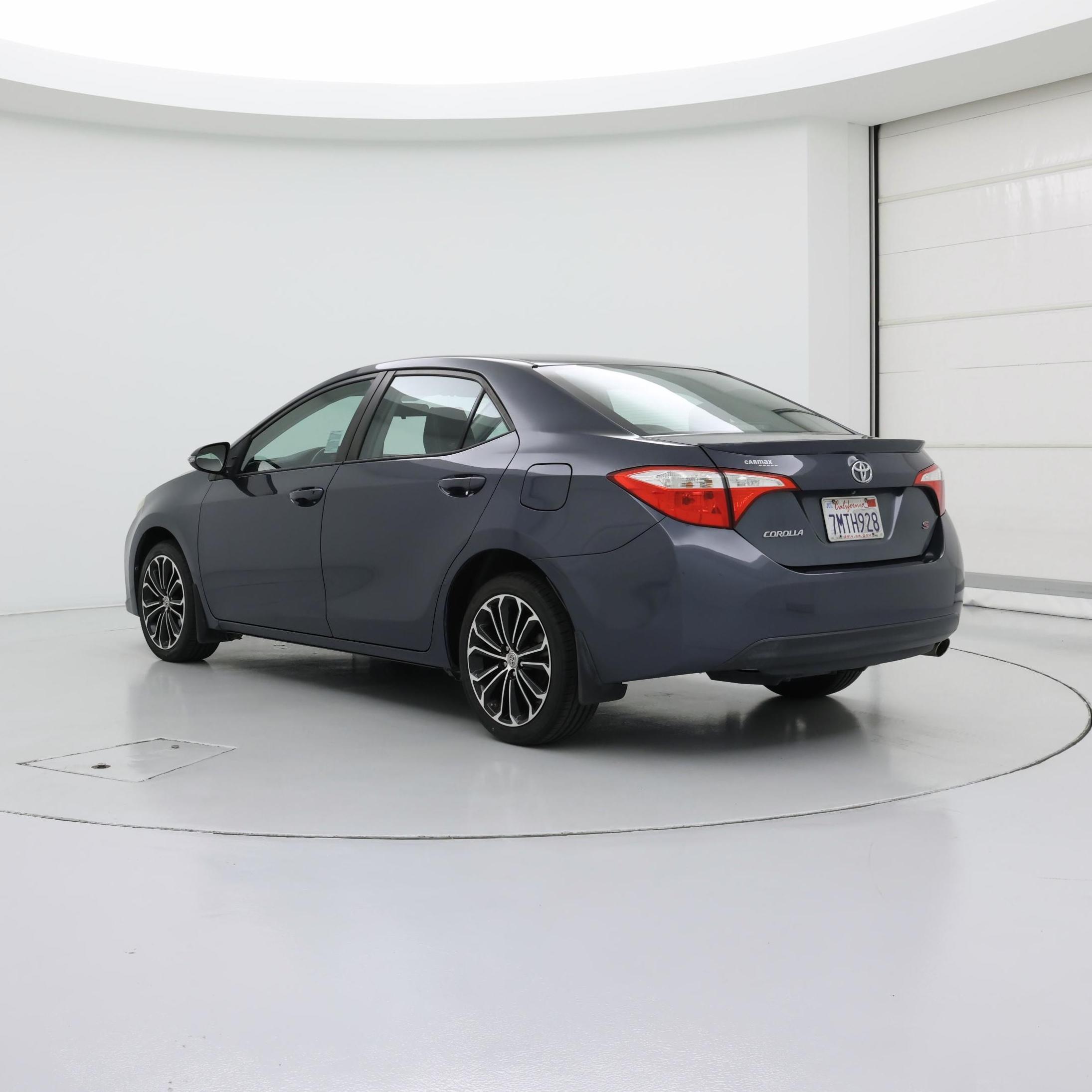 Thumbnail: 2015 Toyota Corolla - 2