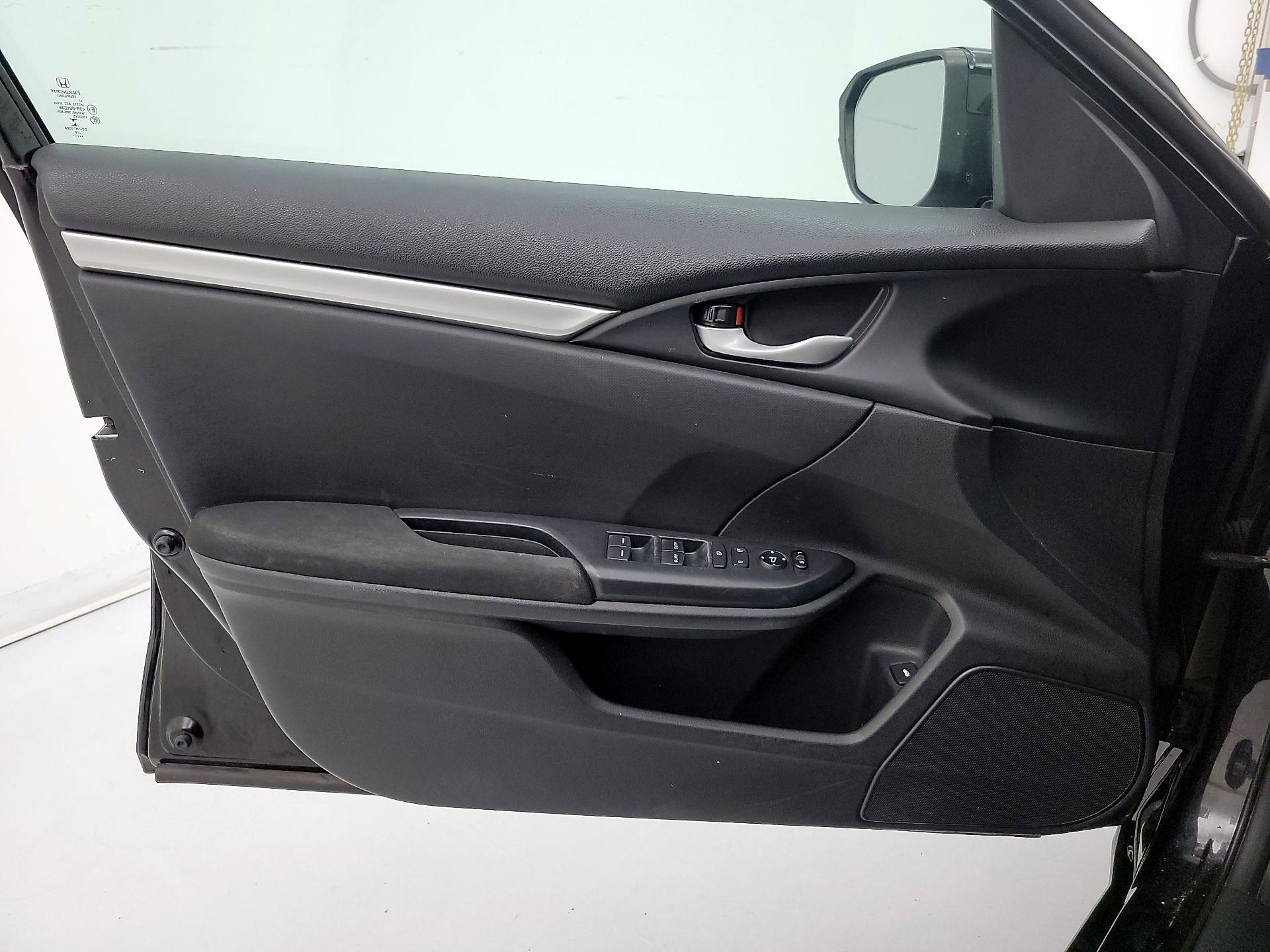 Thumbnail: 2019 Honda Civic - 12