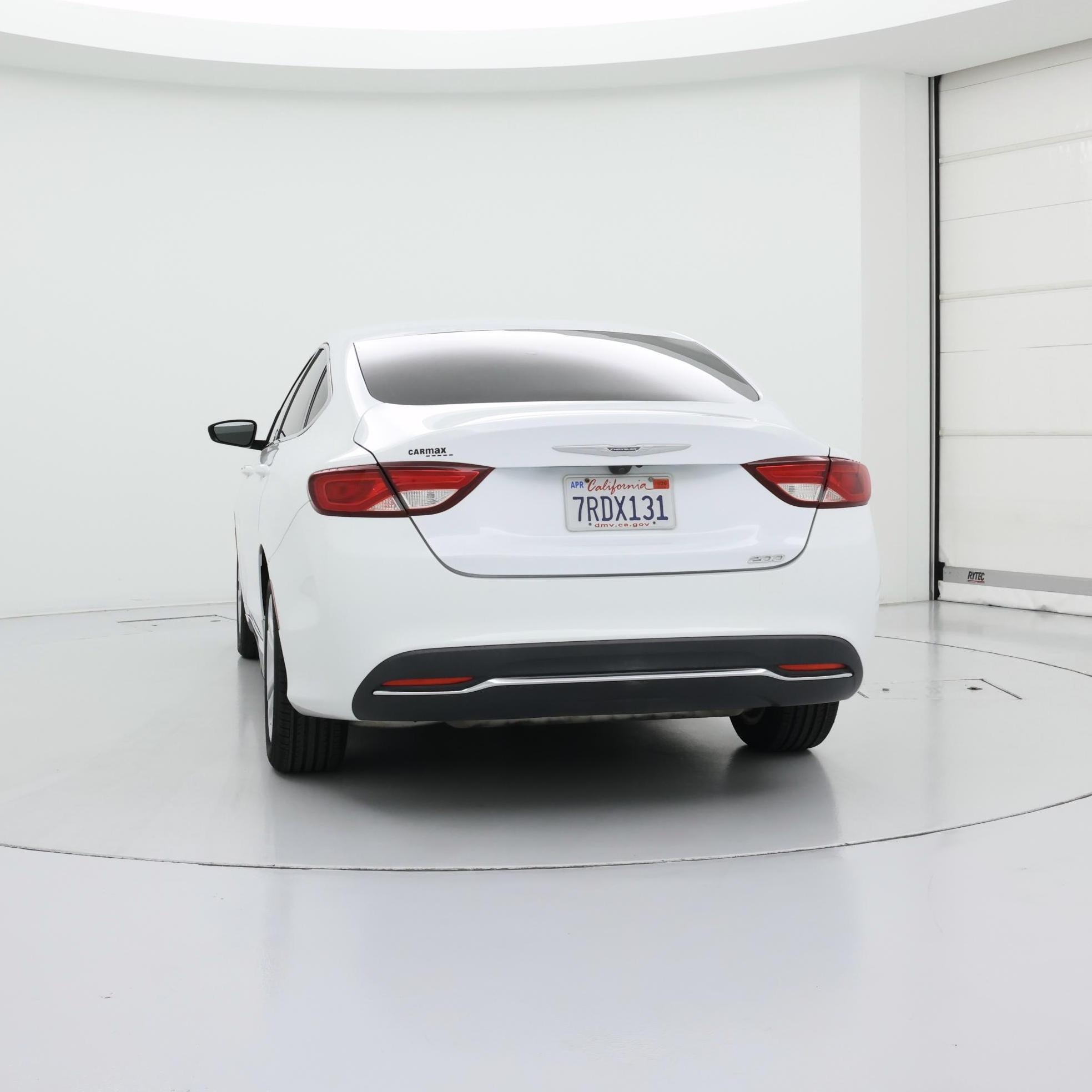 Thumbnail: 2016 Chrysler 200 - 6