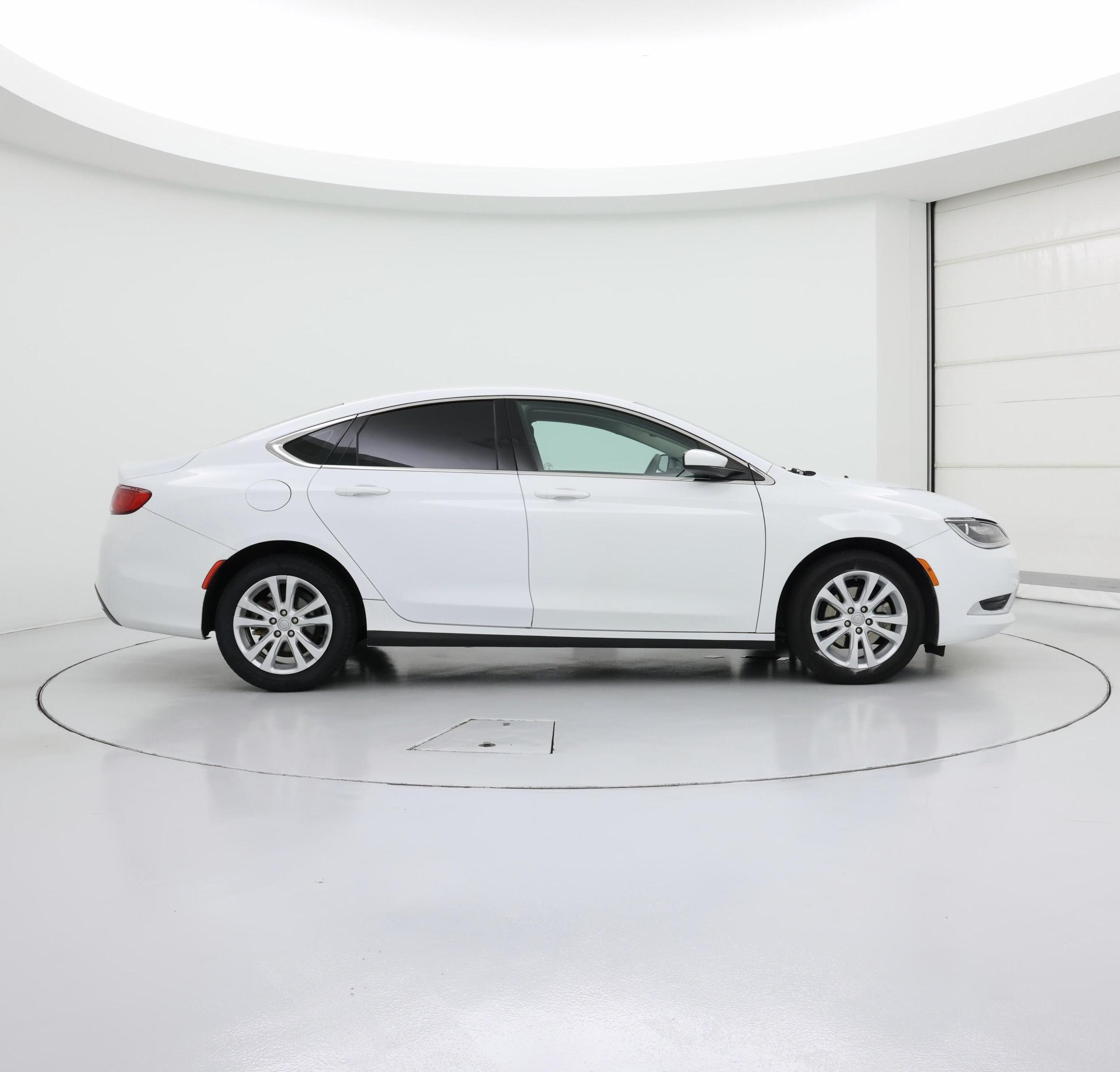 Thumbnail: 2016 Chrysler 200 - 7