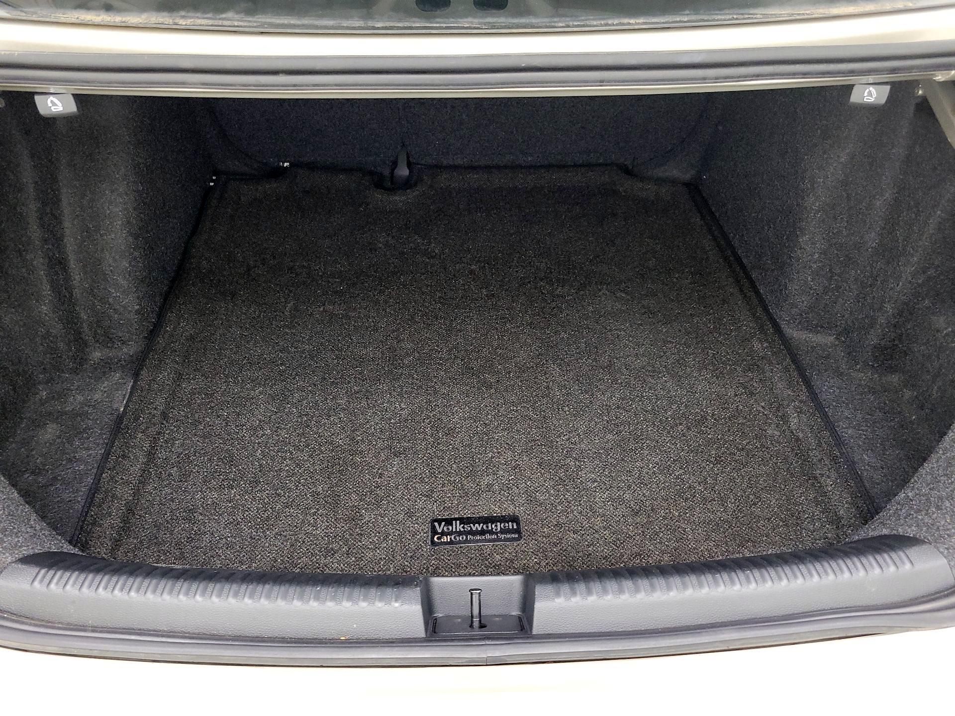 Thumbnail: 2015 Volkswagen Jetta - 20