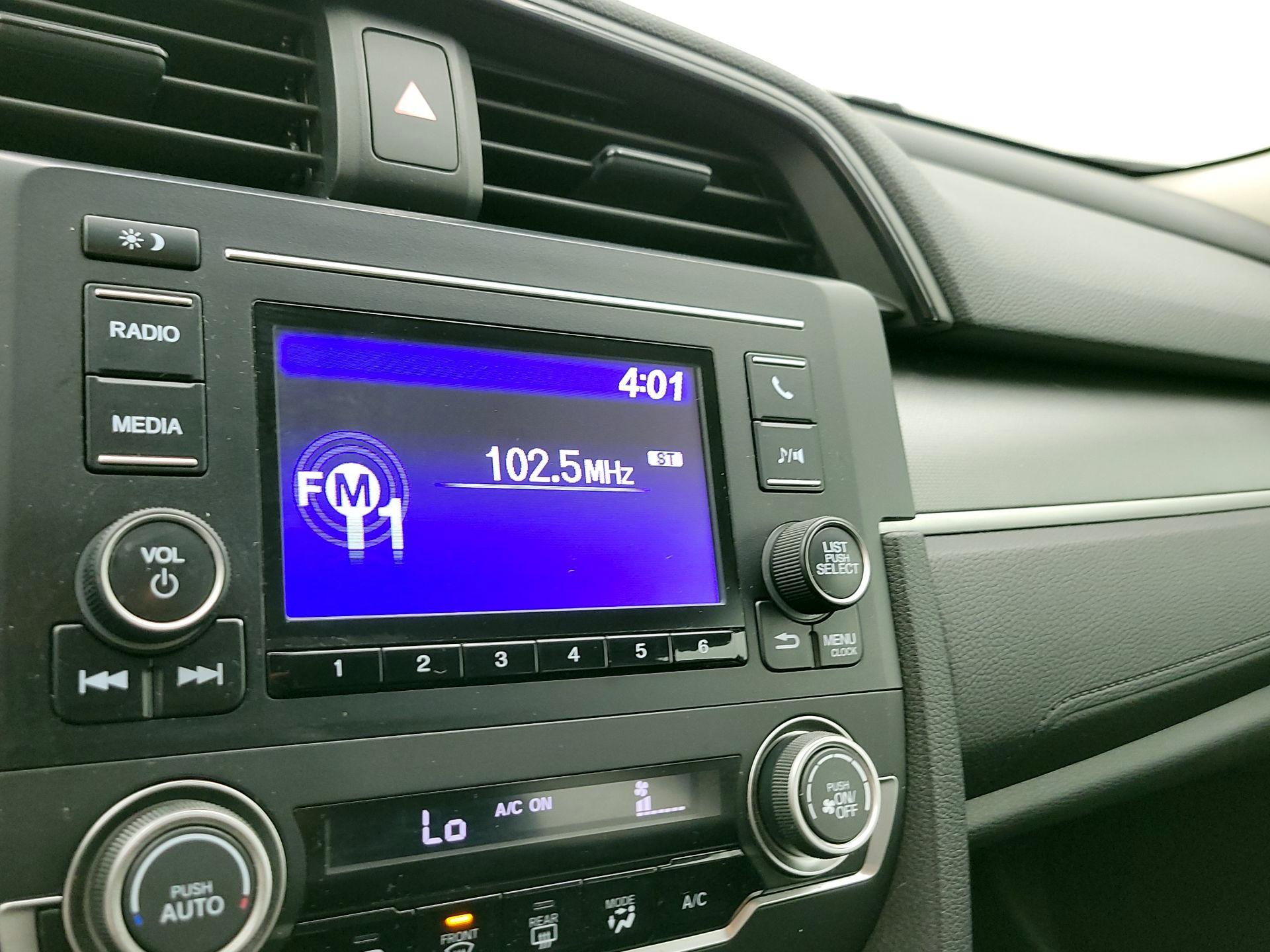 Thumbnail: 2016 Honda Civic - 15