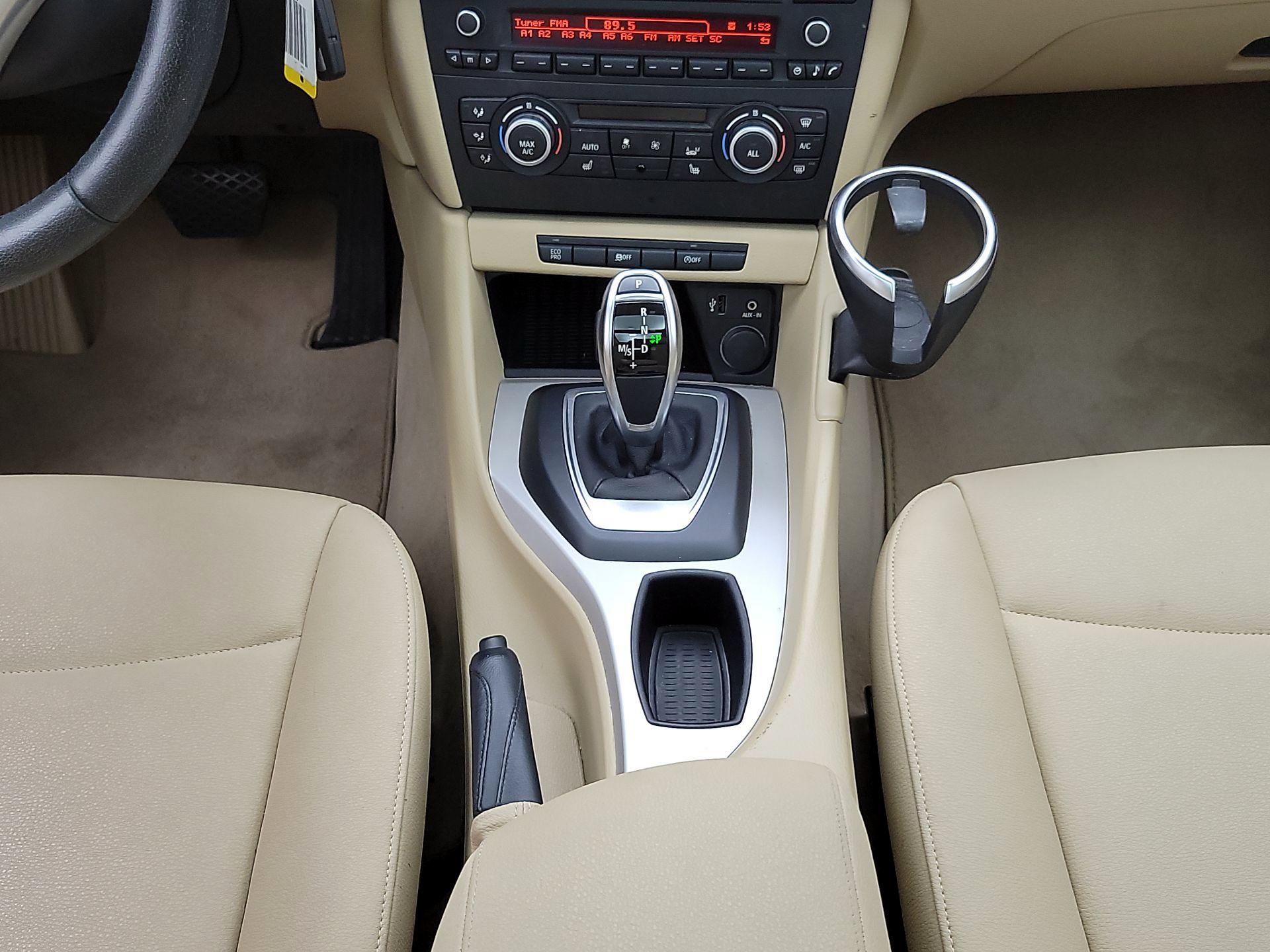 Thumbnail: 2014 BMW X1 - 16