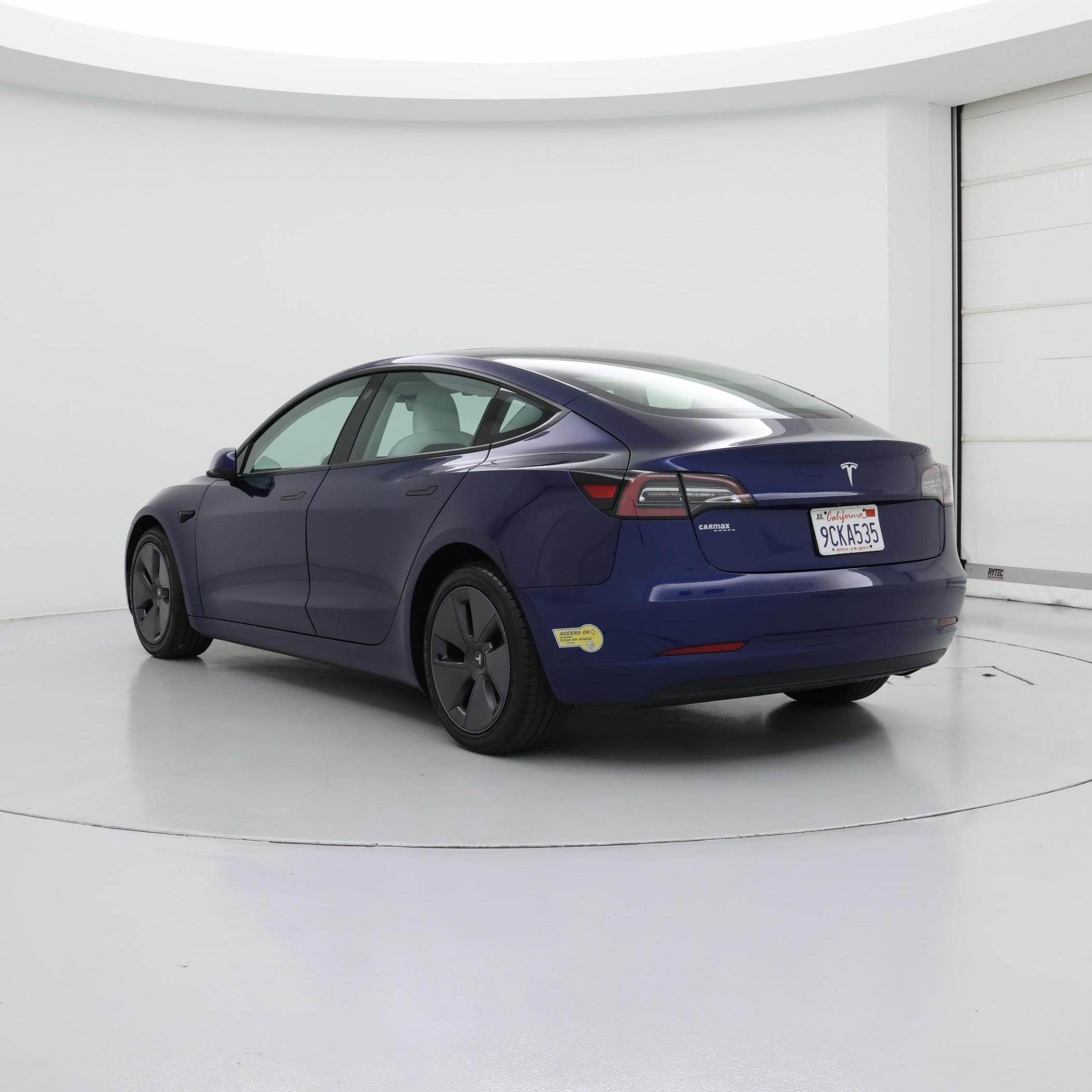 Thumbnail: 2022 Tesla Model 3 - 2