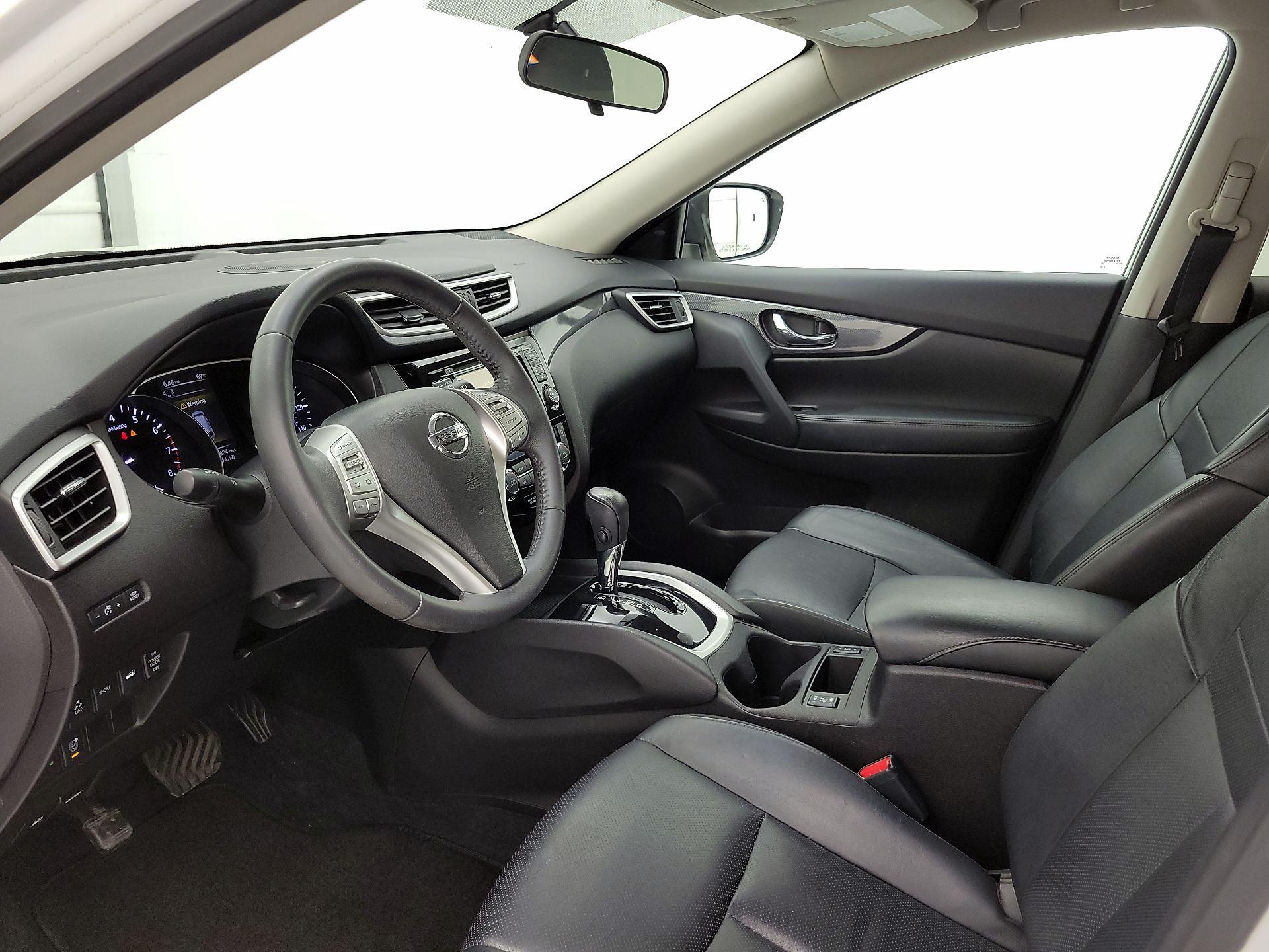 Thumbnail: 2015 Nissan Rogue - 11