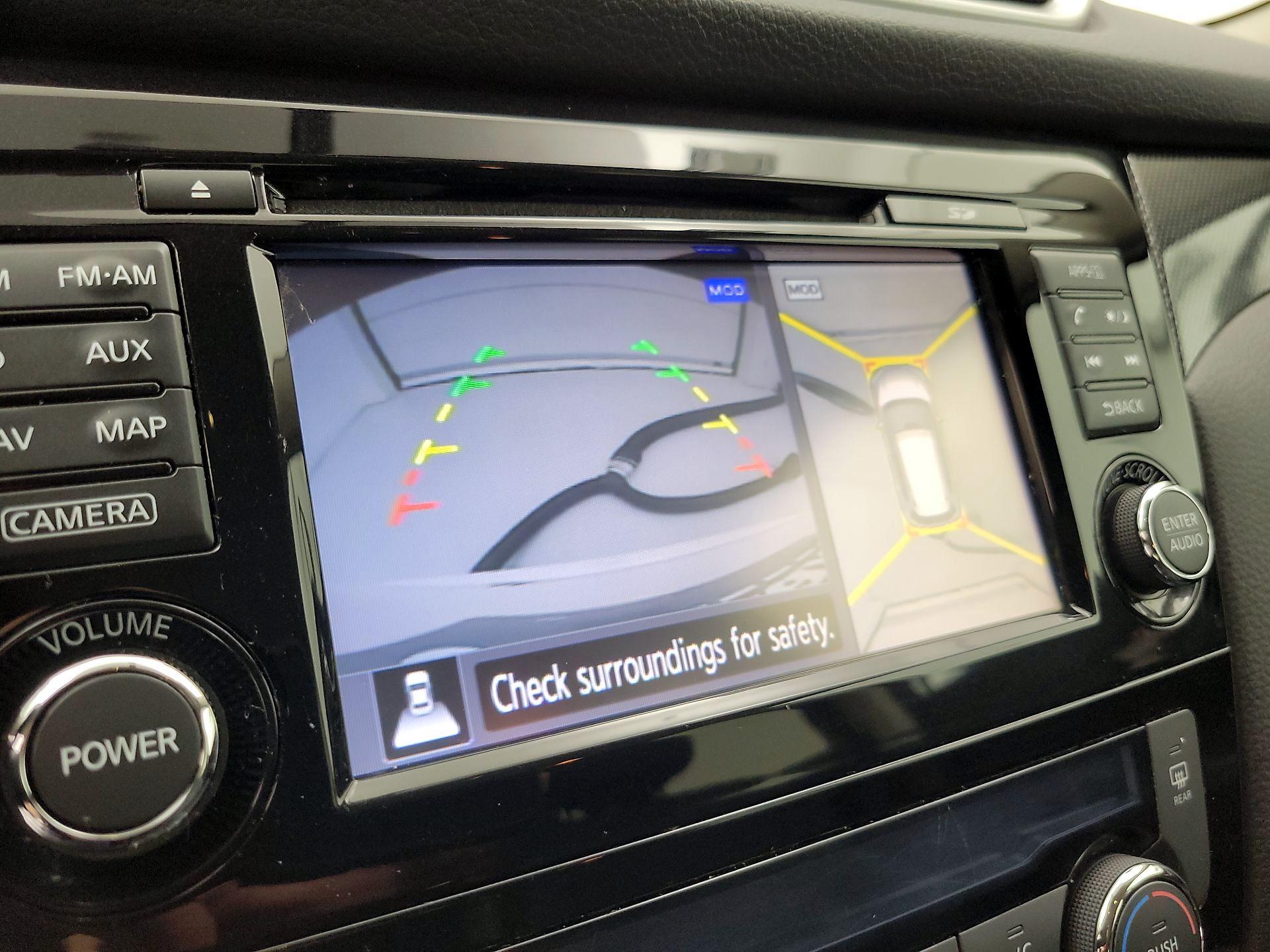 Thumbnail: 2015 Nissan Rogue - 15
