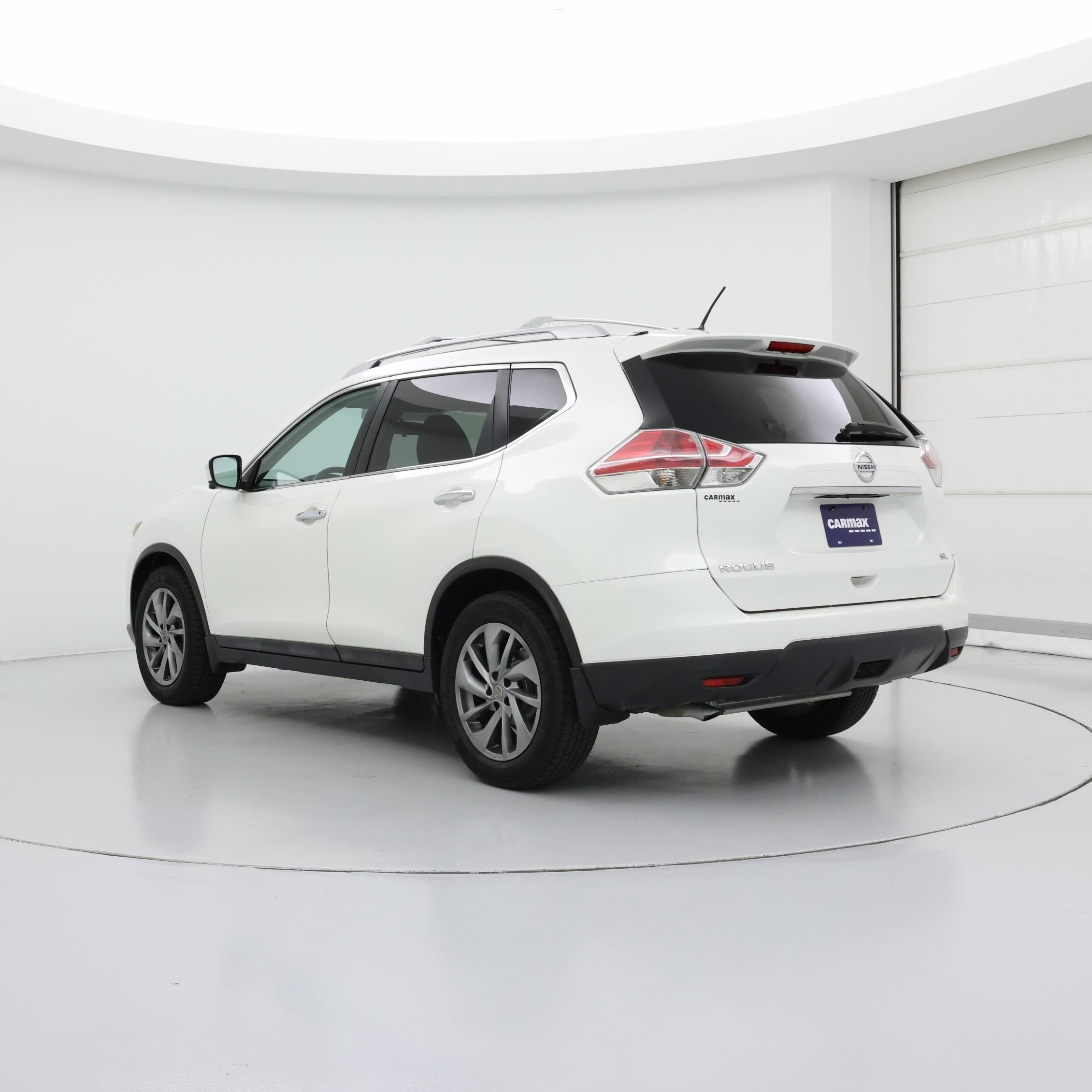 Thumbnail: 2015 Nissan Rogue - 2