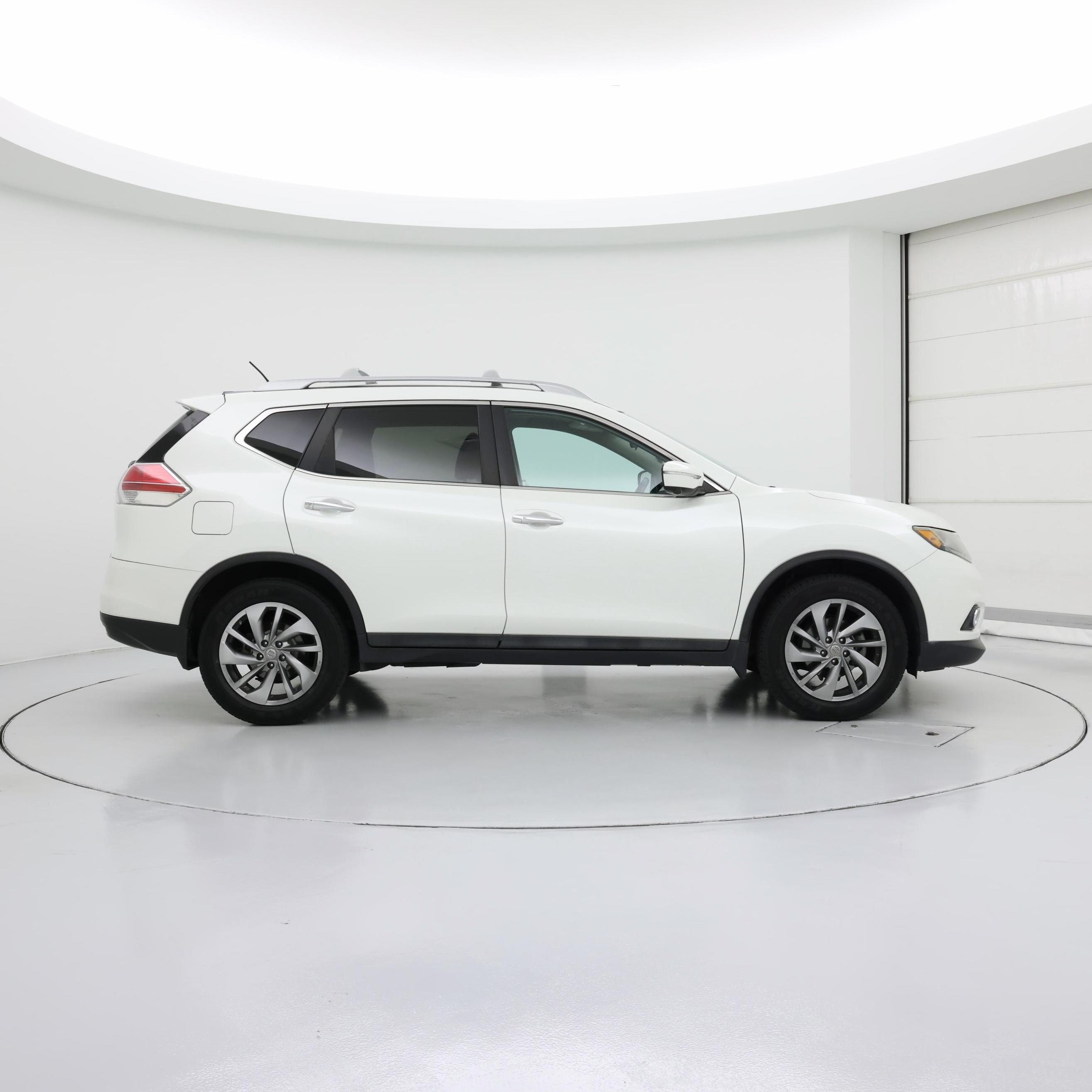 Thumbnail: 2015 Nissan Rogue - 7