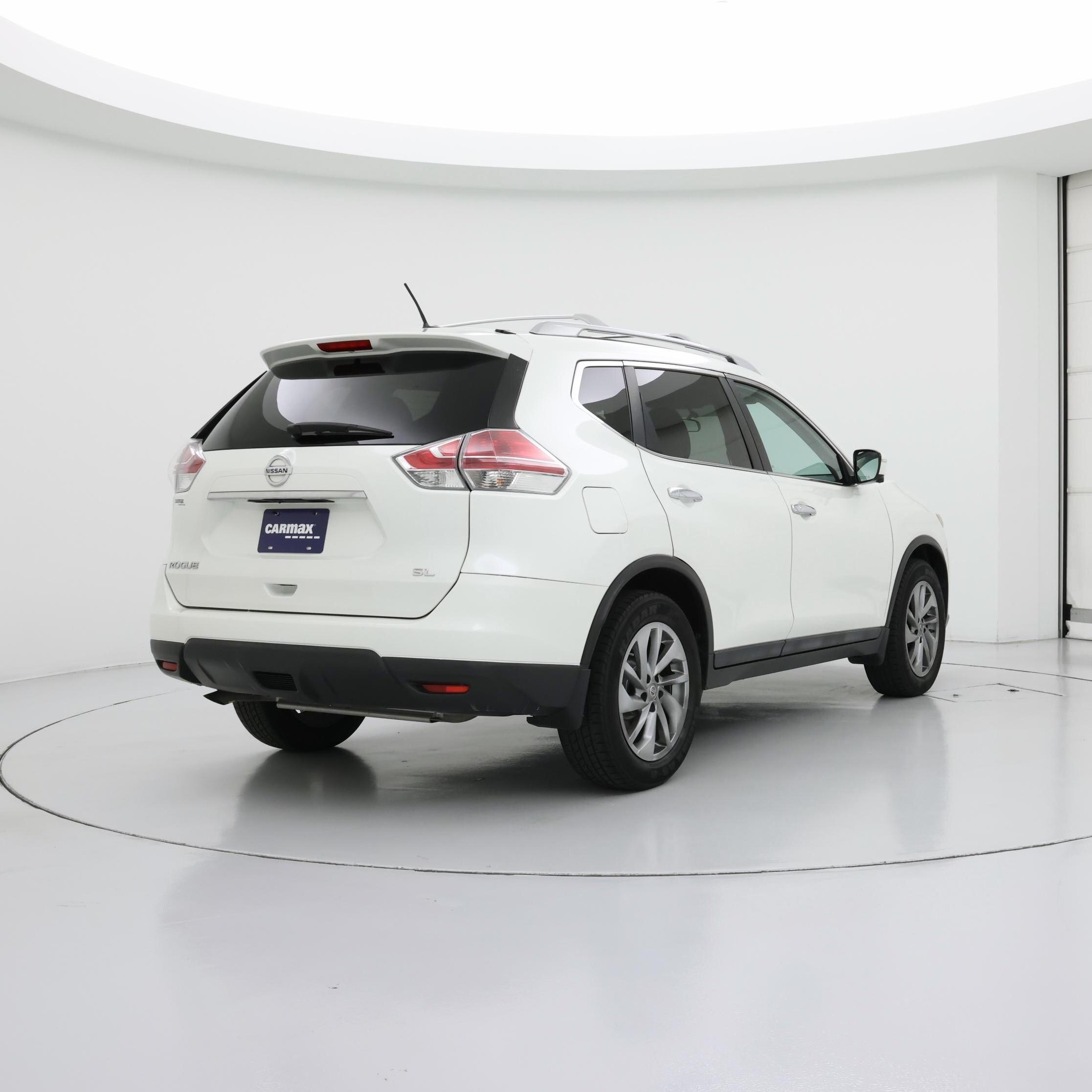 Thumbnail: 2015 Nissan Rogue - 8
