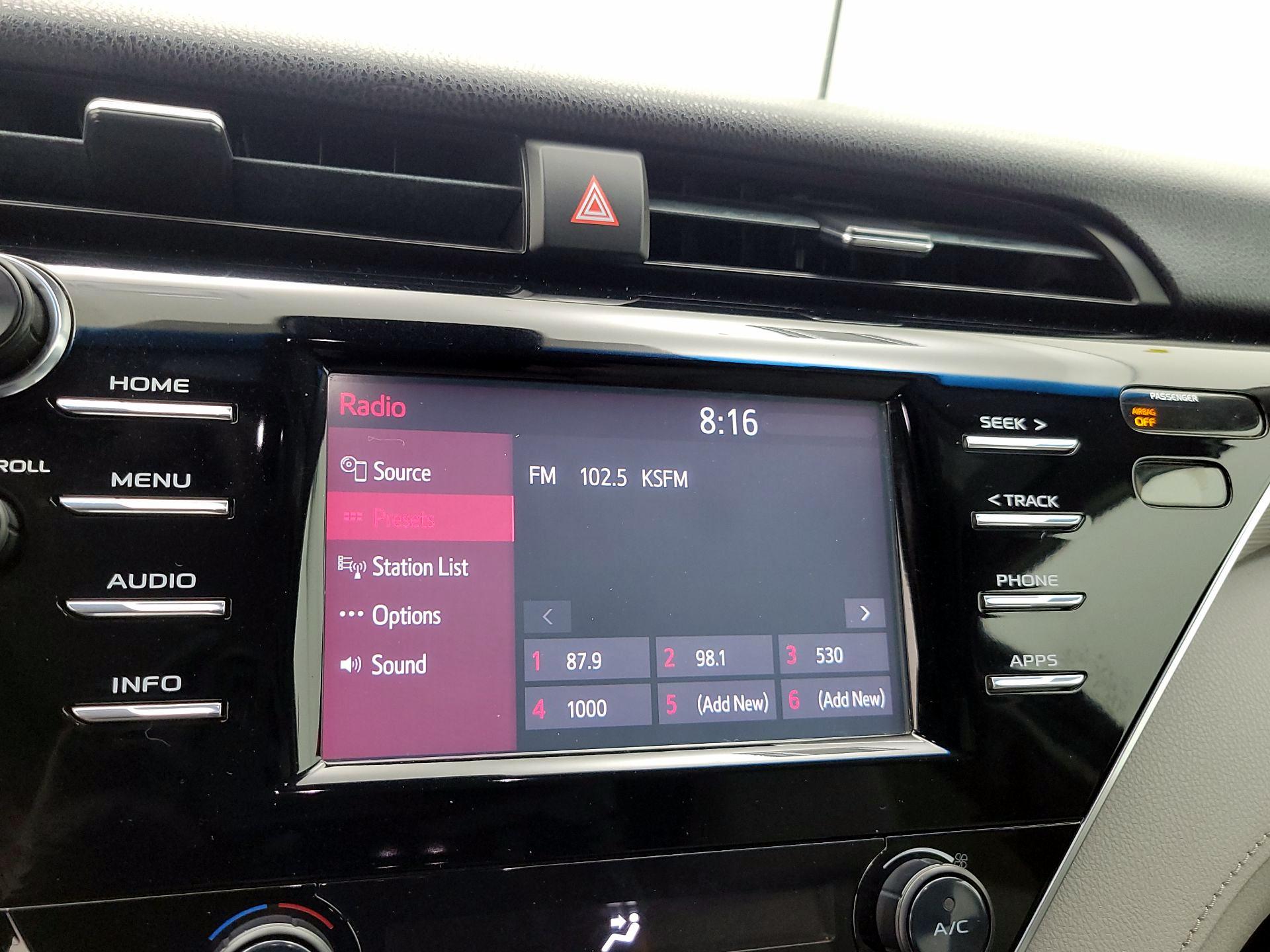 Thumbnail: 2018 Toyota Camry - 15