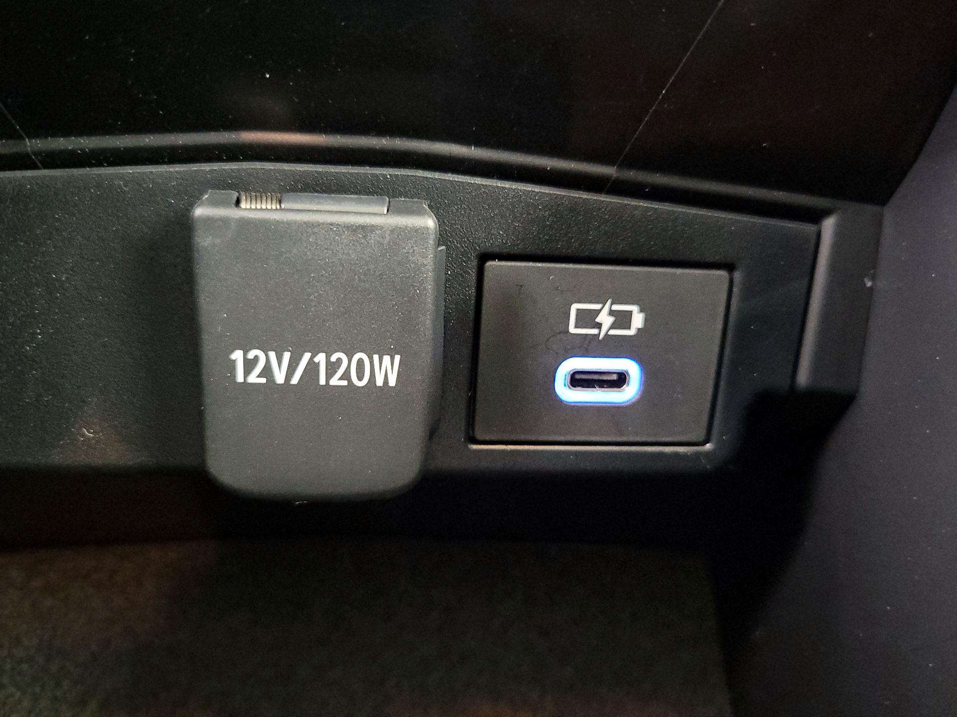 Thumbnail: 2022 Toyota Corolla - 18