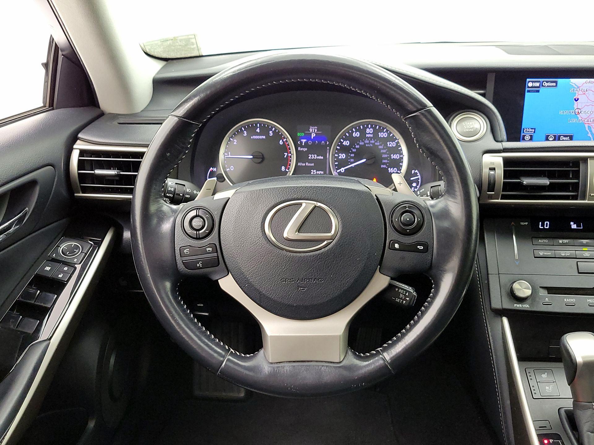 Thumbnail: 2016 Lexus IS - 10