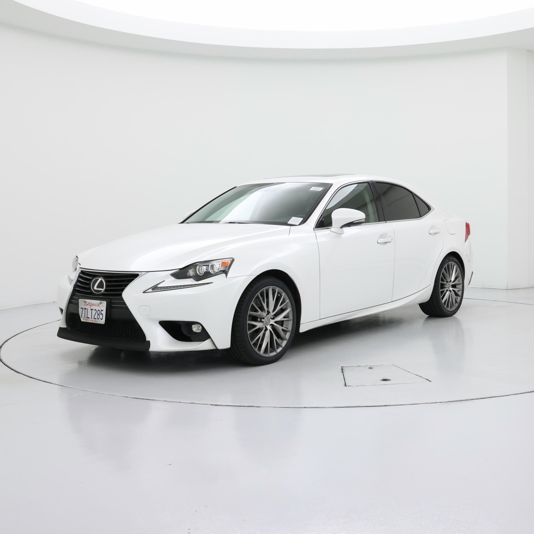 Thumbnail: 2016 Lexus IS - 4