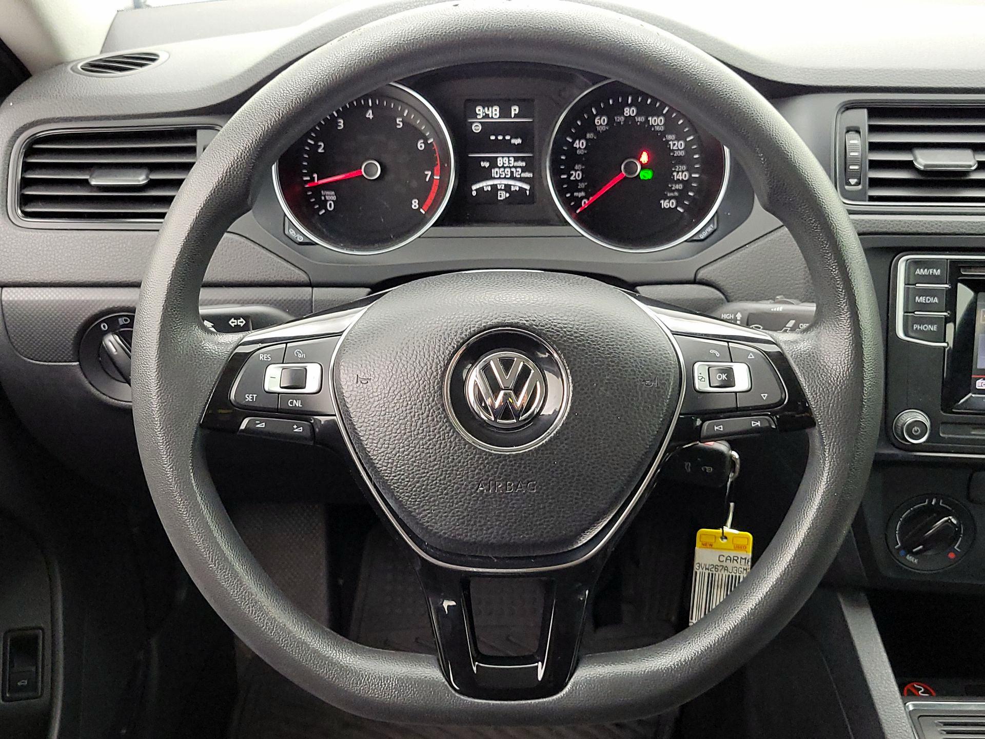 Thumbnail: 2016 Volkswagen Jetta - 10