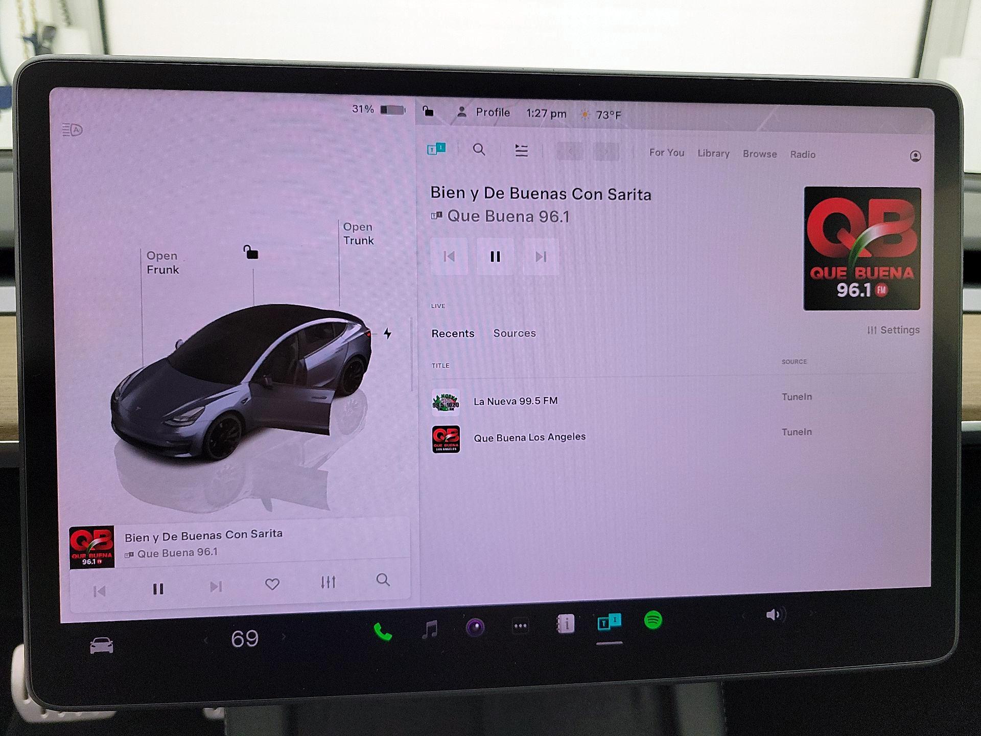 Thumbnail: 2023 Tesla Model 3 - 15