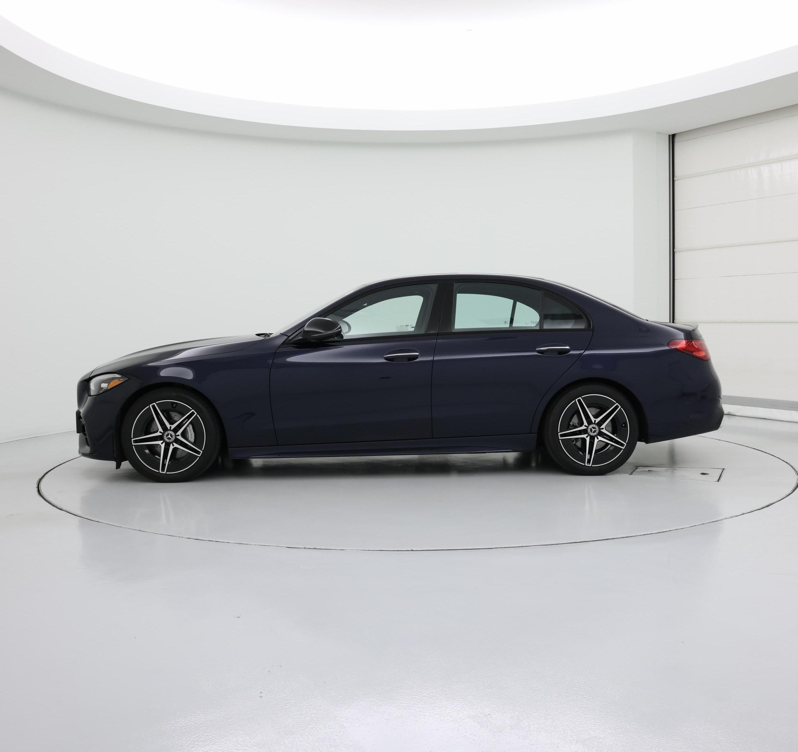 Thumbnail: 2023 Mercedes-Benz C-Class - 3