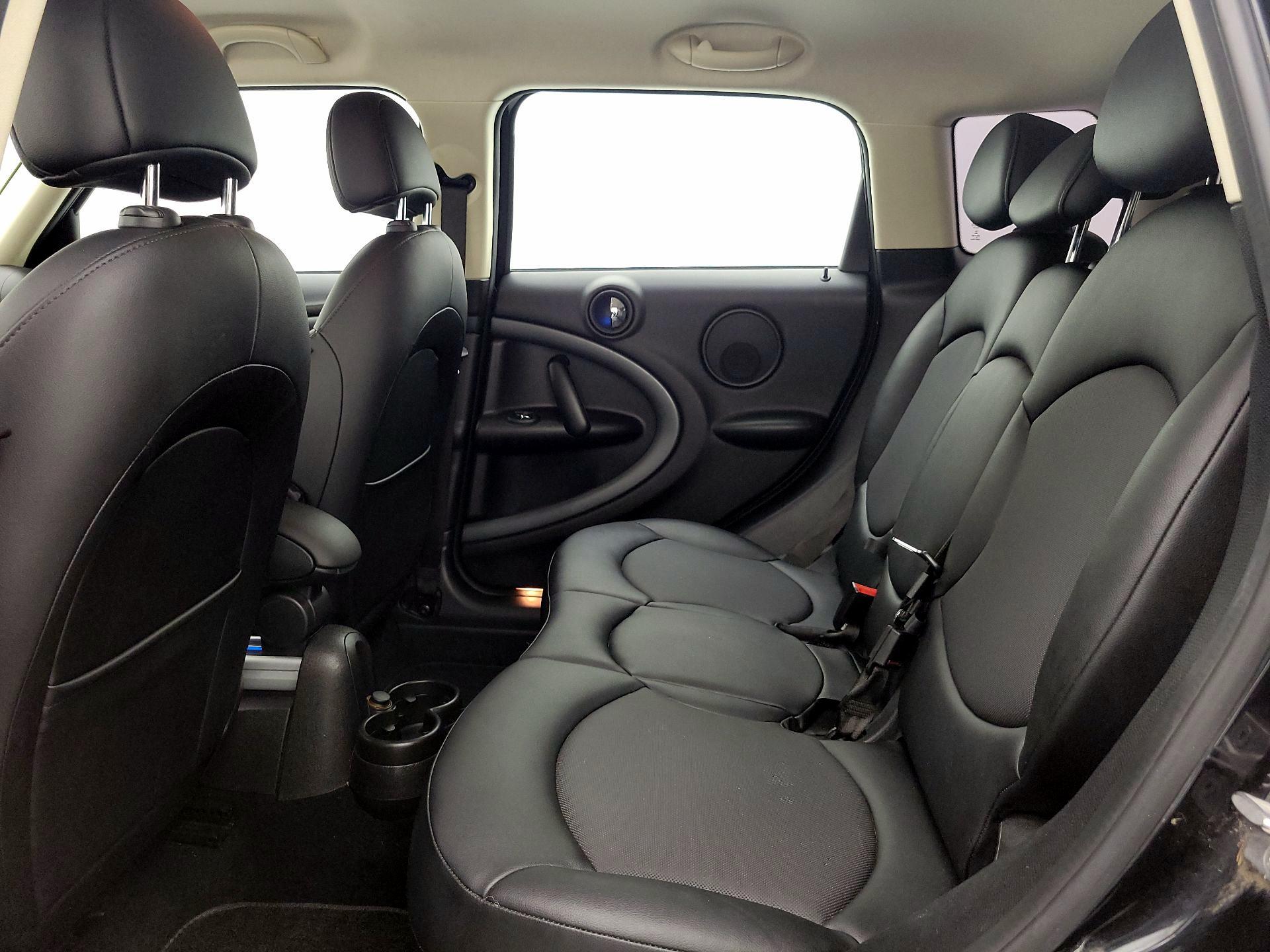 Thumbnail: 2016 MINI Cooper Countryman - 17