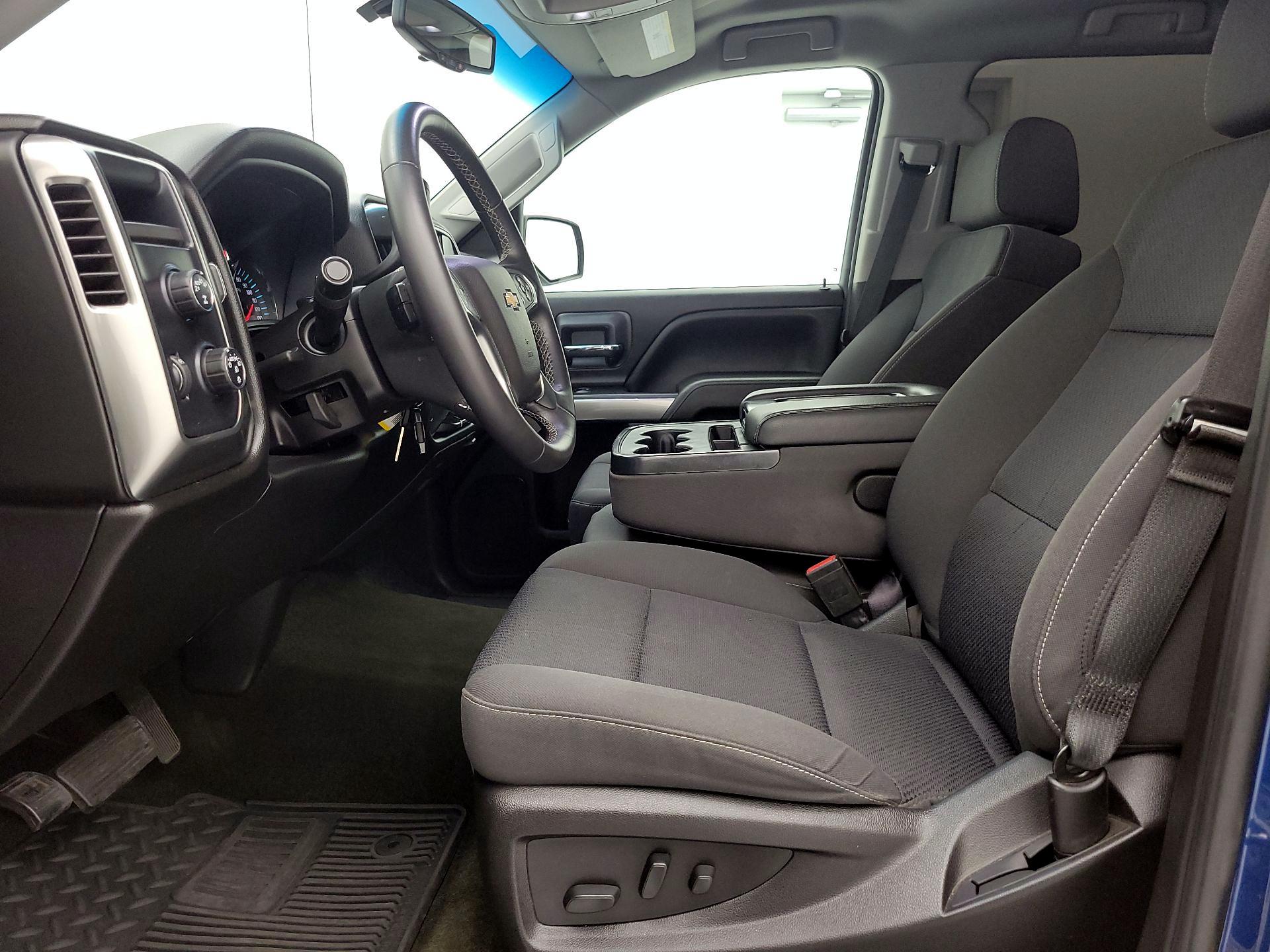 Thumbnail: 2018 Chevrolet Silverado 1500 - 11