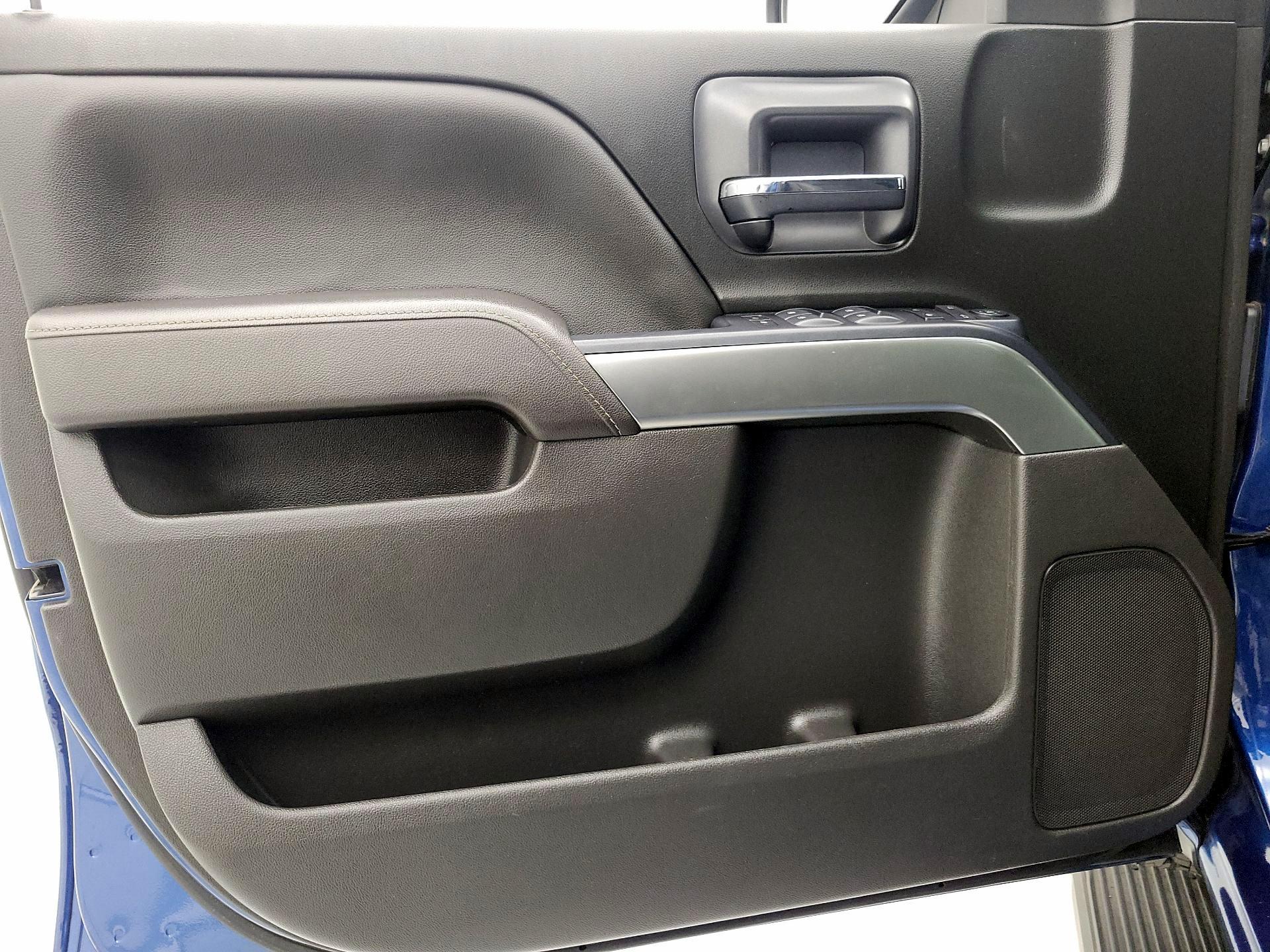 Thumbnail: 2018 Chevrolet Silverado 1500 - 12