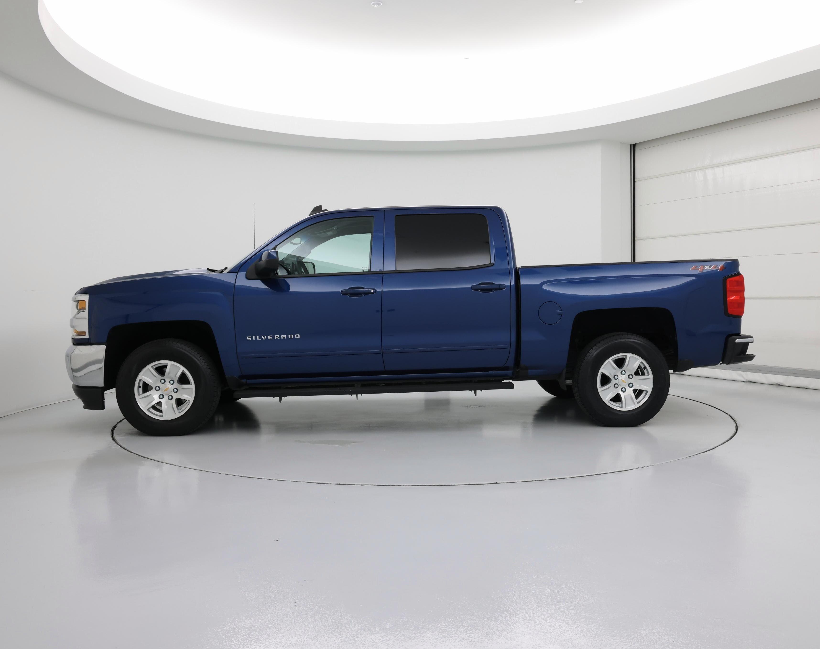 Thumbnail: 2018 Chevrolet Silverado 1500 - 3