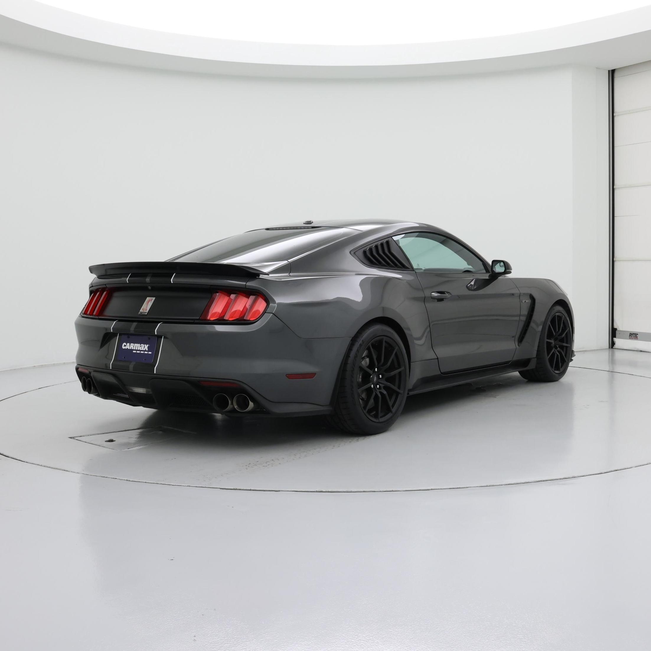 Thumbnail: 2017 Ford Mustang - 8
