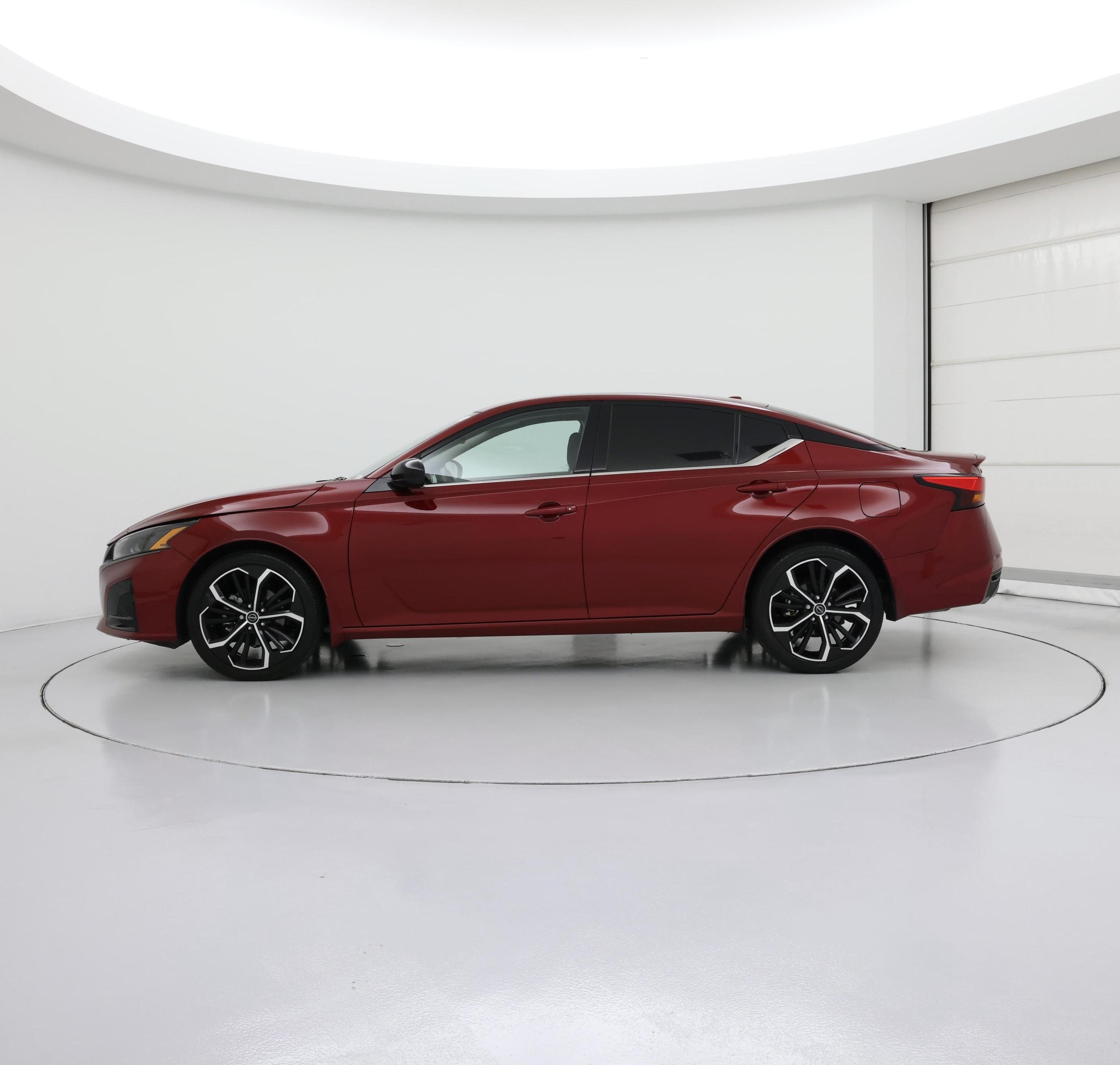 Thumbnail: 2023 Nissan Altima - 3