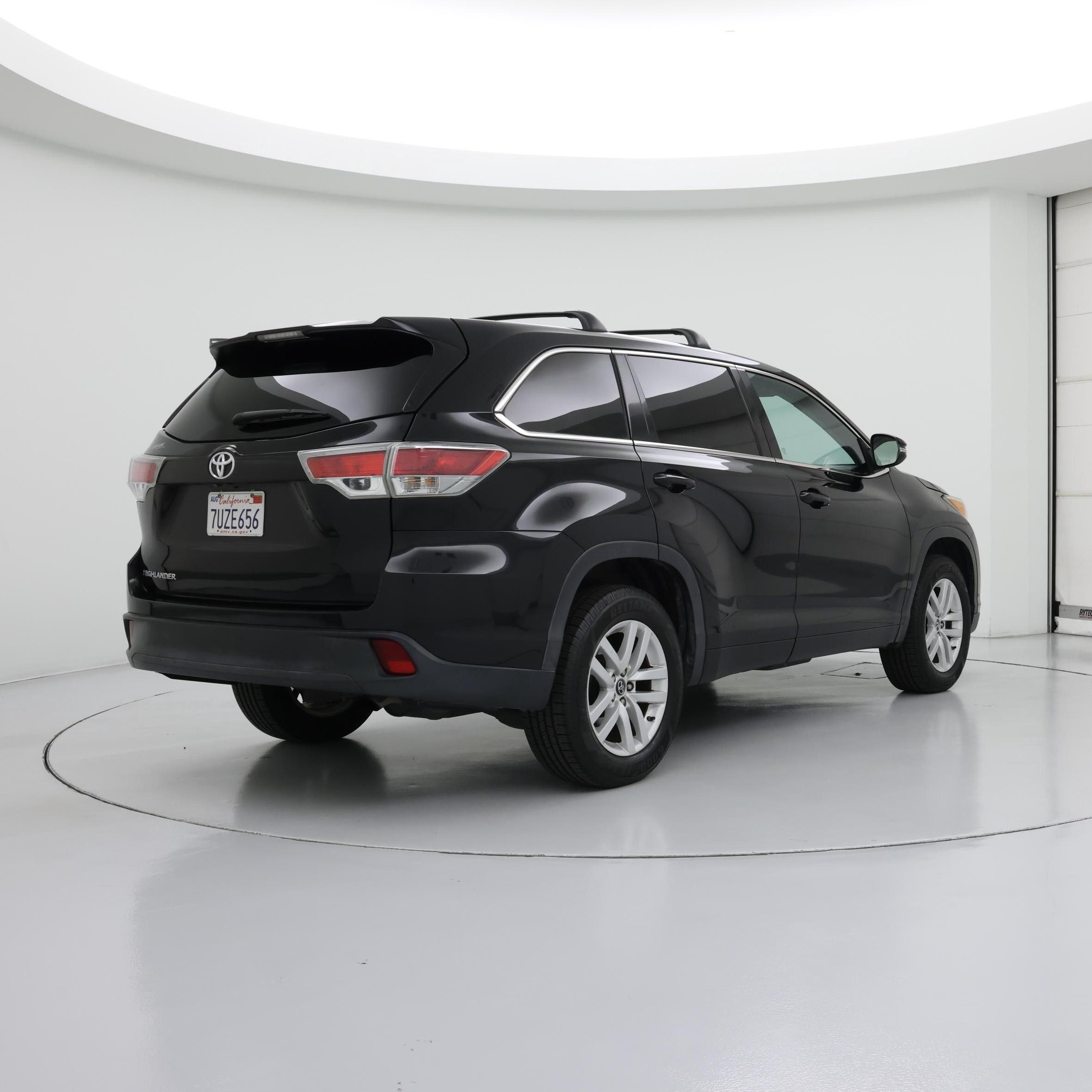 Thumbnail: 2016 Toyota Highlander - 8
