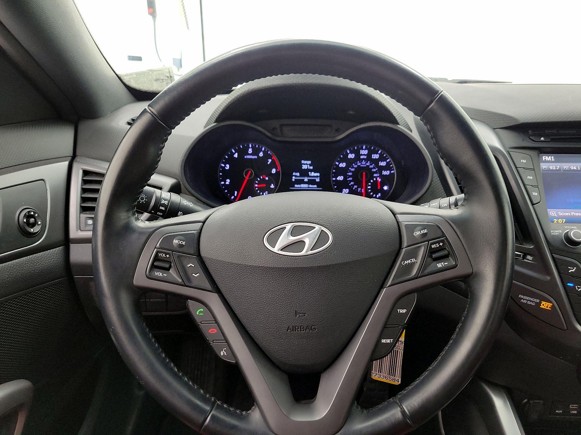 Thumbnail: 2016 Hyundai Veloster - 10