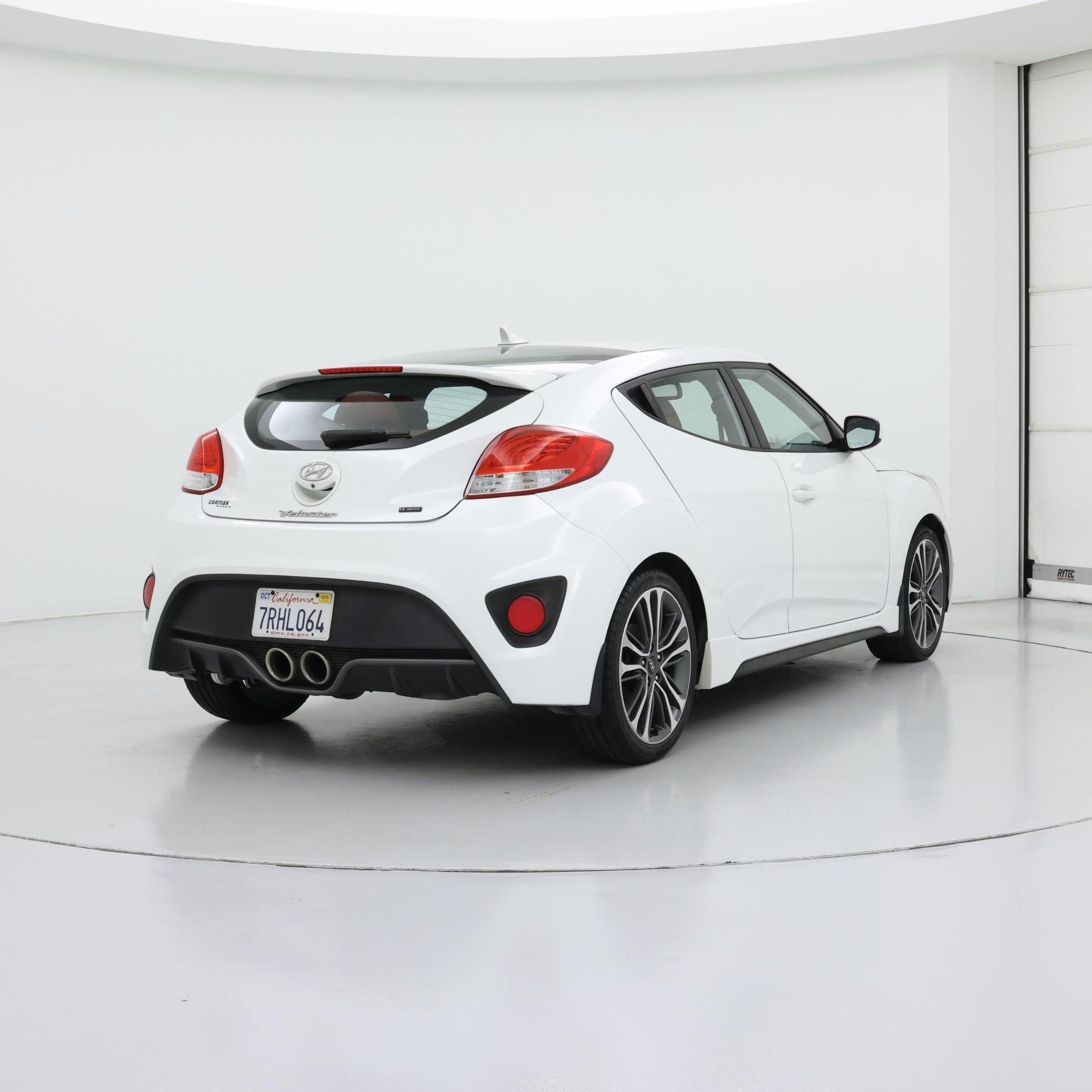 Thumbnail: 2016 Hyundai Veloster - 8
