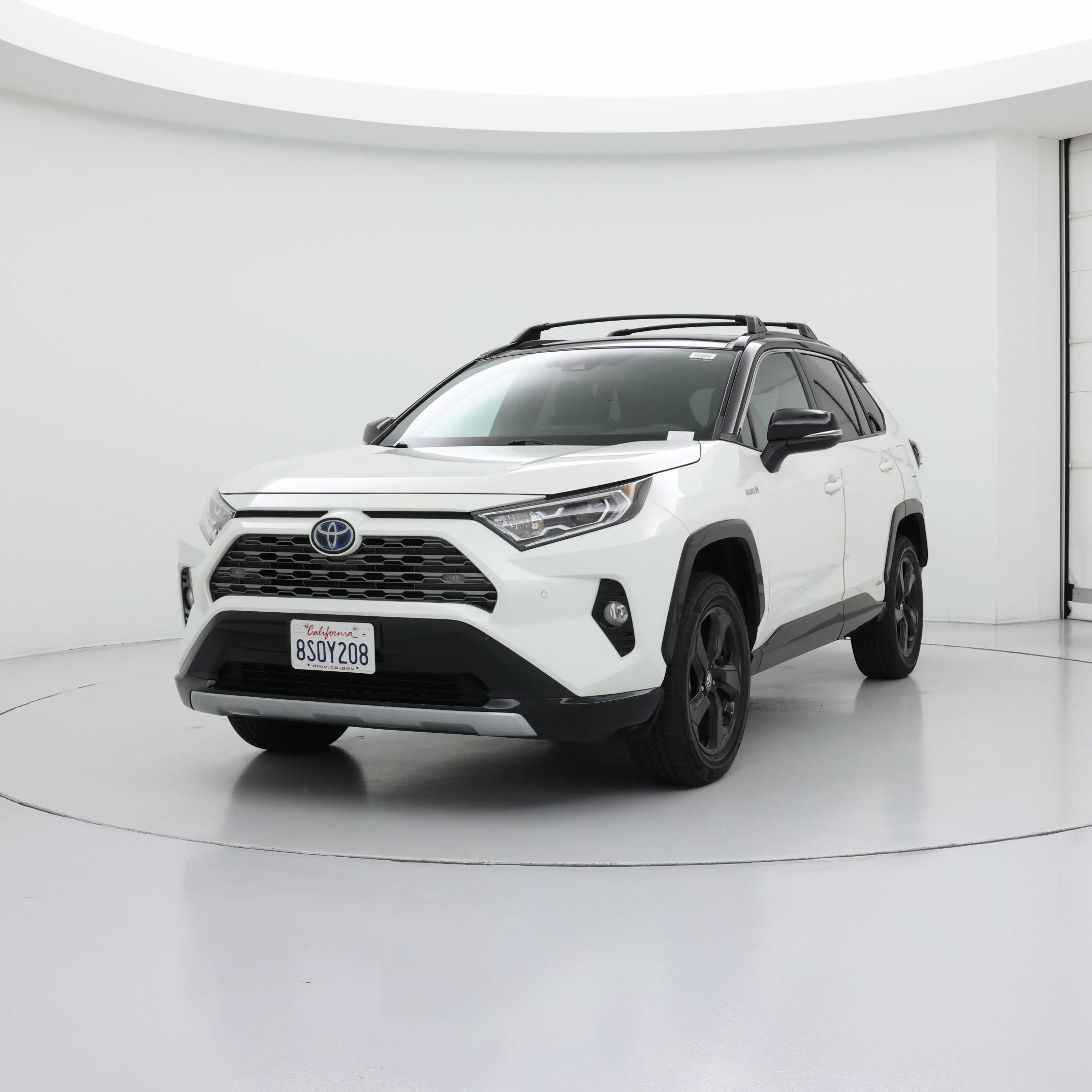 Thumbnail: 2020 Toyota RAV4 - 4