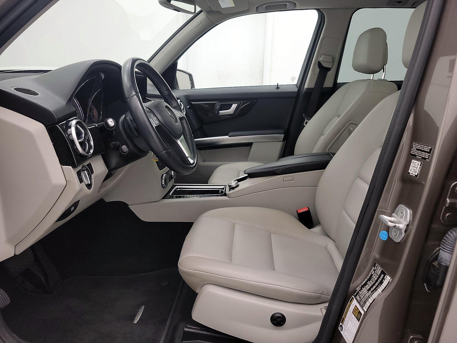 Thumbnail: 2015 Mercedes-Benz GLK - 11