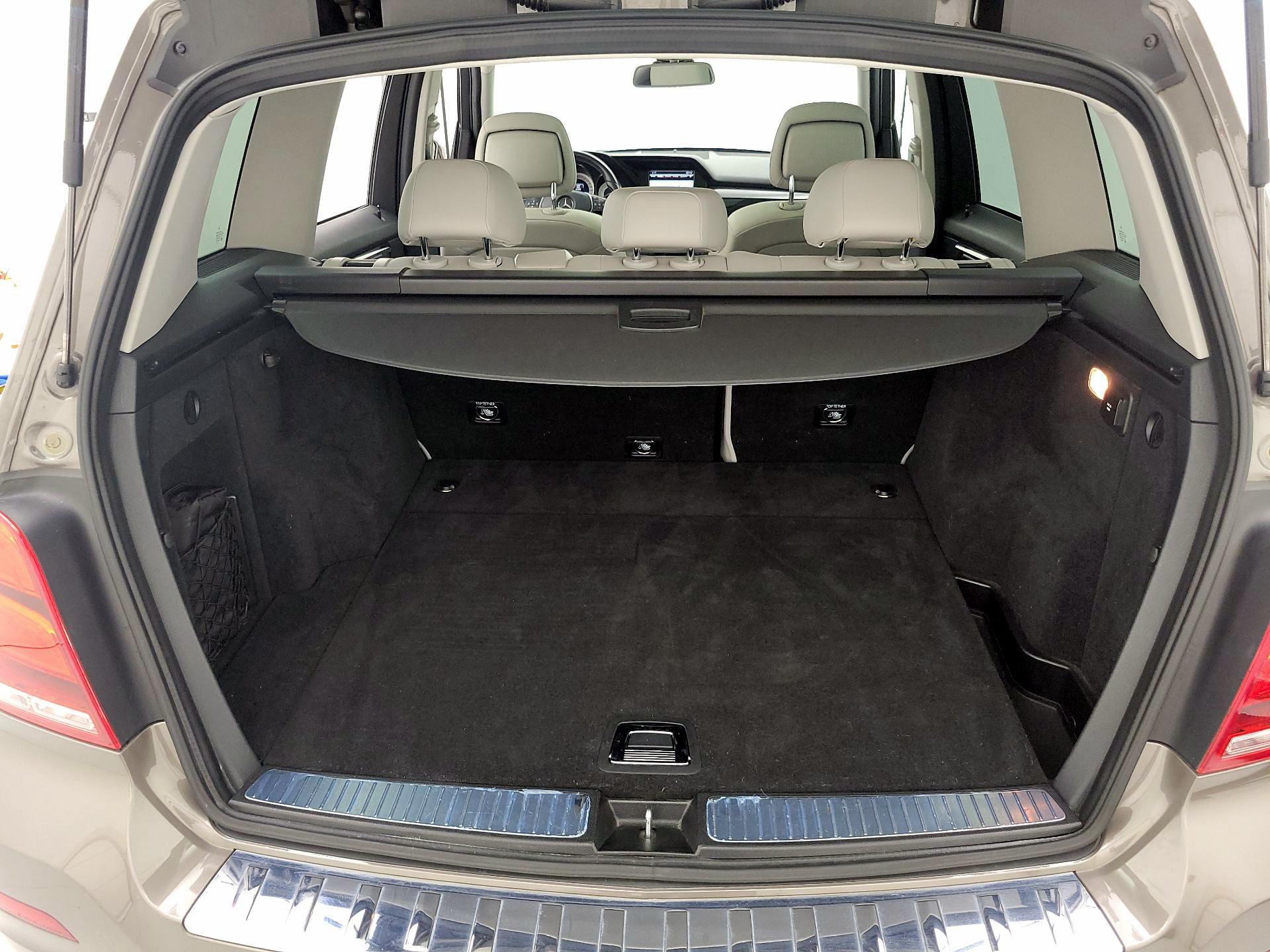 Thumbnail: 2015 Mercedes-Benz GLK - 20