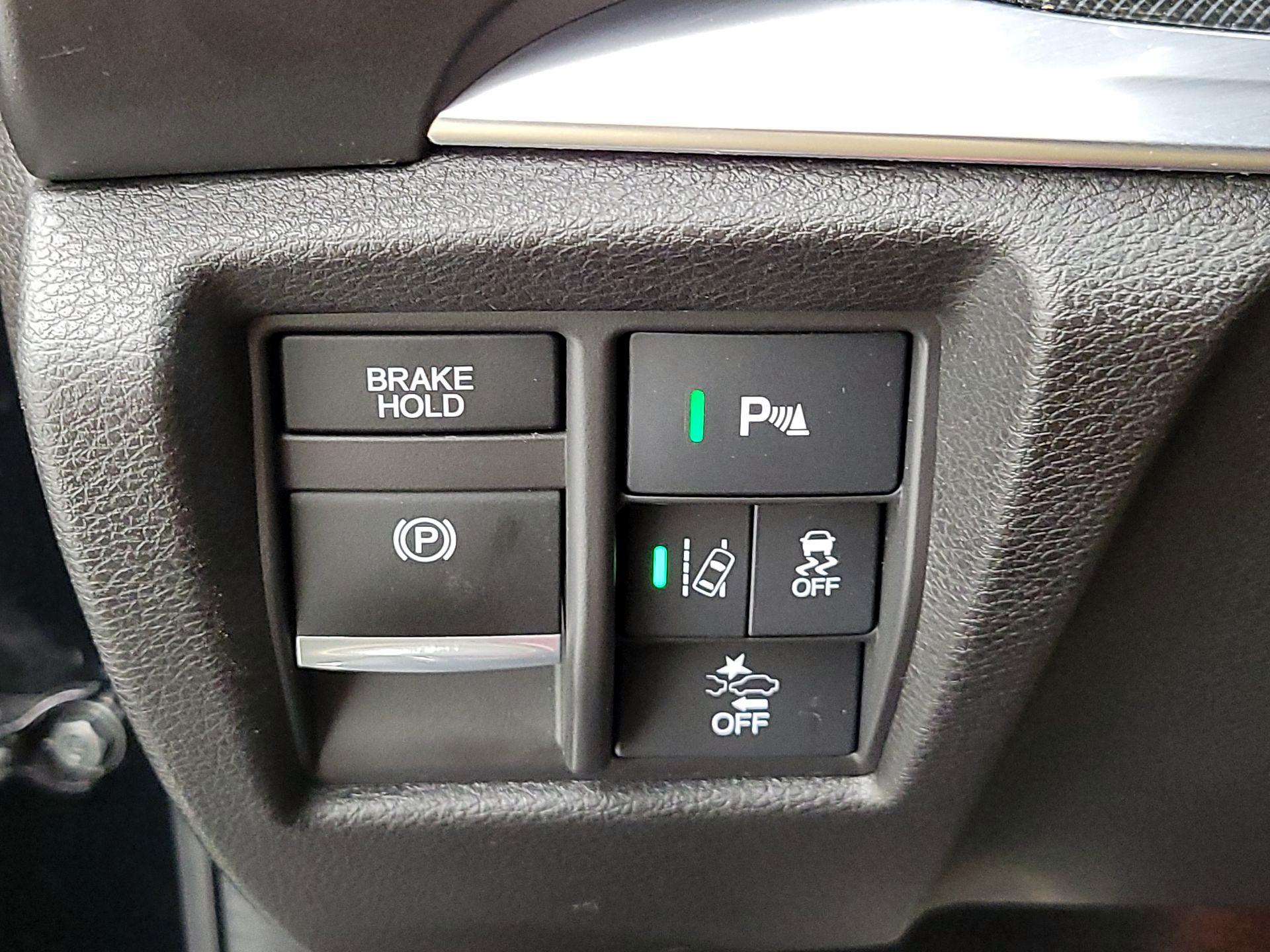 Thumbnail: 2019 Acura MDX - 13