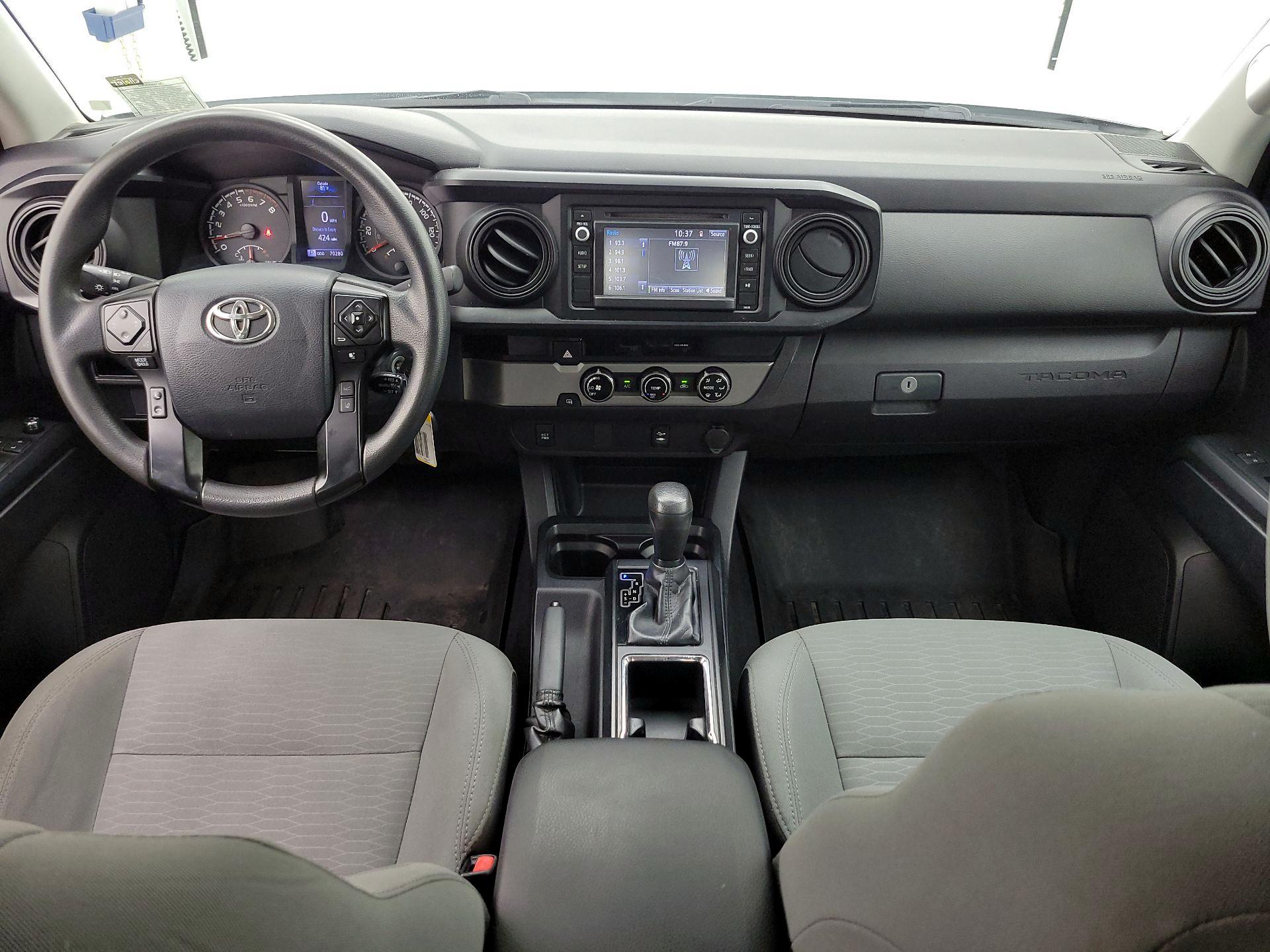 Thumbnail: 2018 Toyota Tacoma - 9