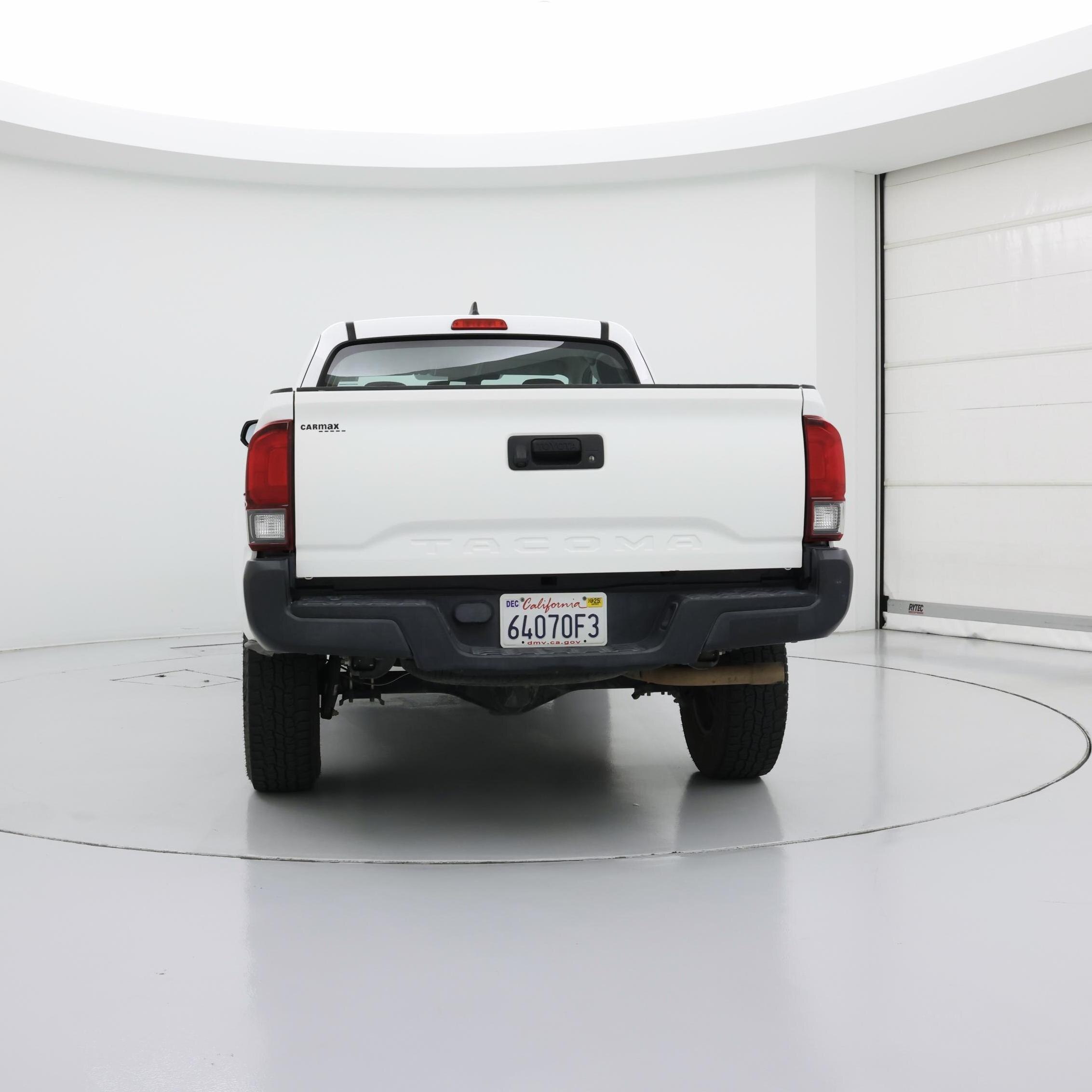 Thumbnail: 2018 Toyota Tacoma - 6