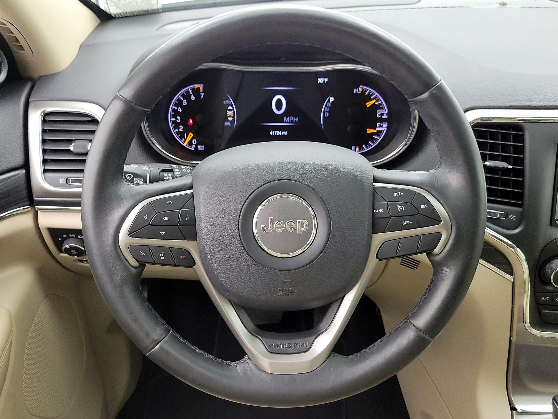 Thumbnail: 2019 Jeep Grand Cherokee - 10