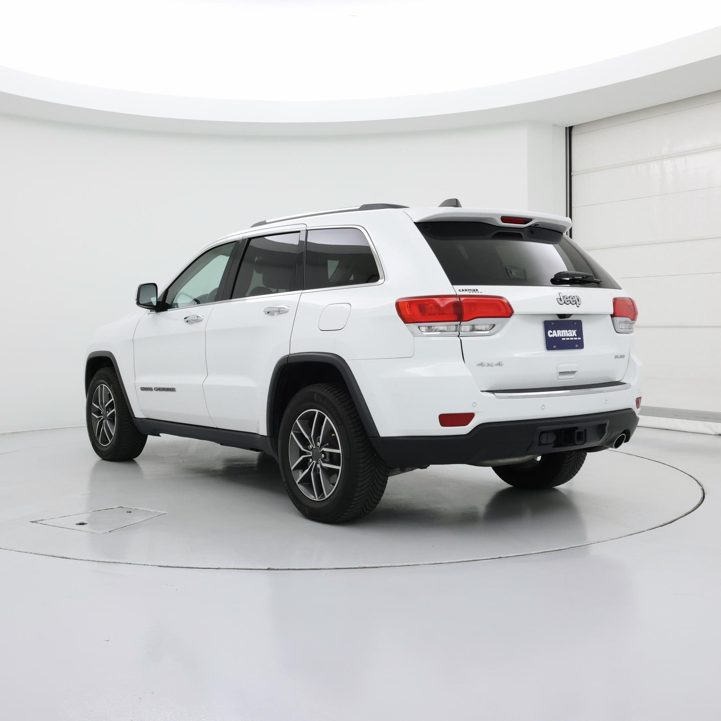 Thumbnail: 2019 Jeep Grand Cherokee - 2