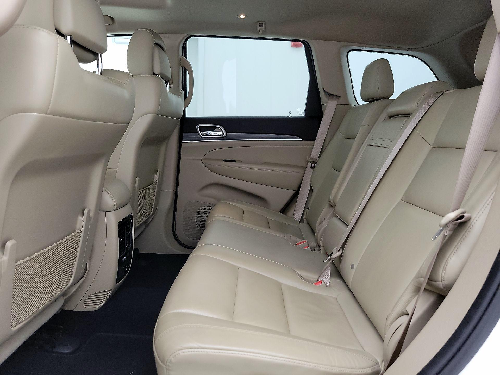 Thumbnail: 2019 Jeep Grand Cherokee - 20