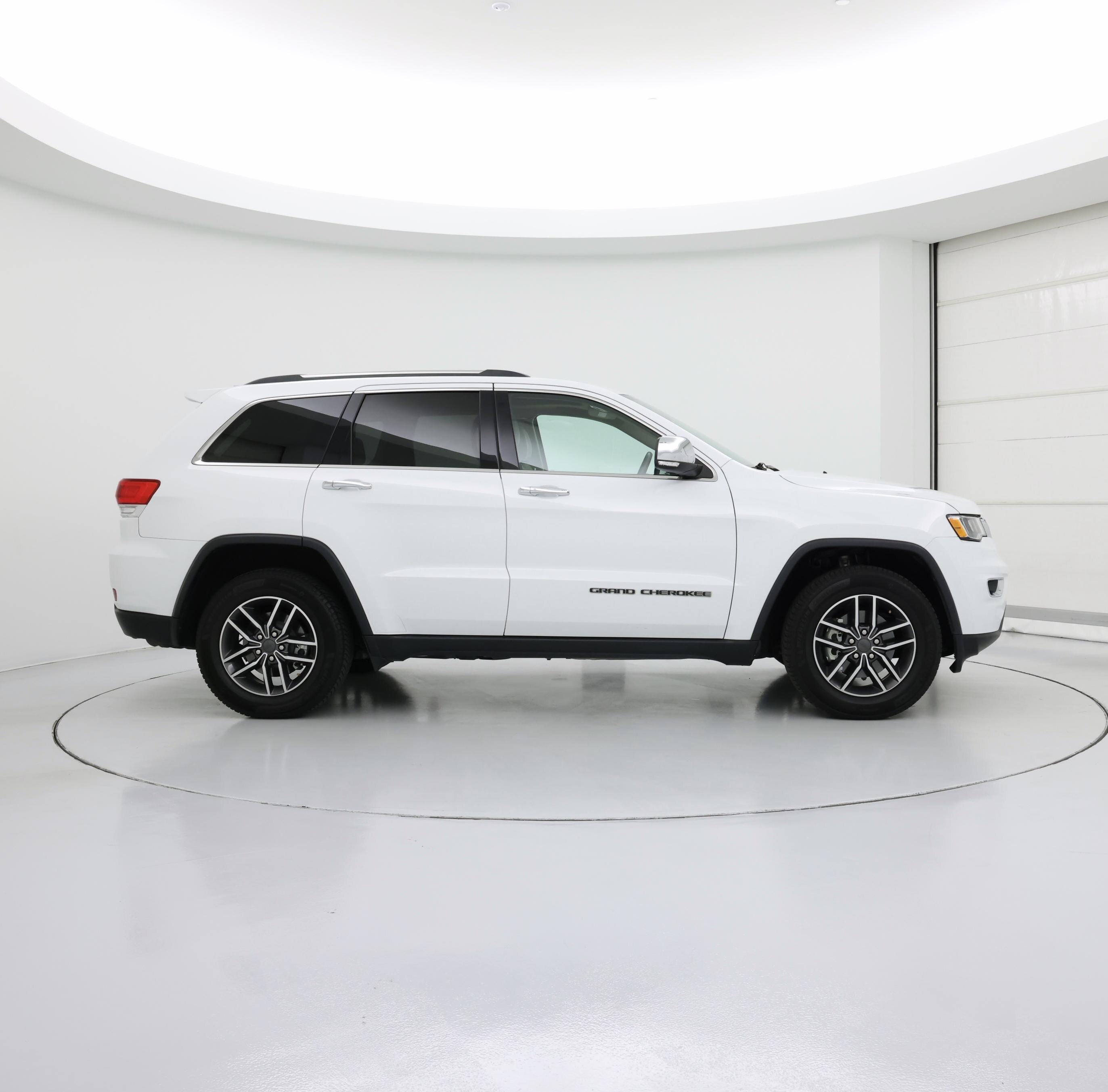 Thumbnail: 2019 Jeep Grand Cherokee - 7