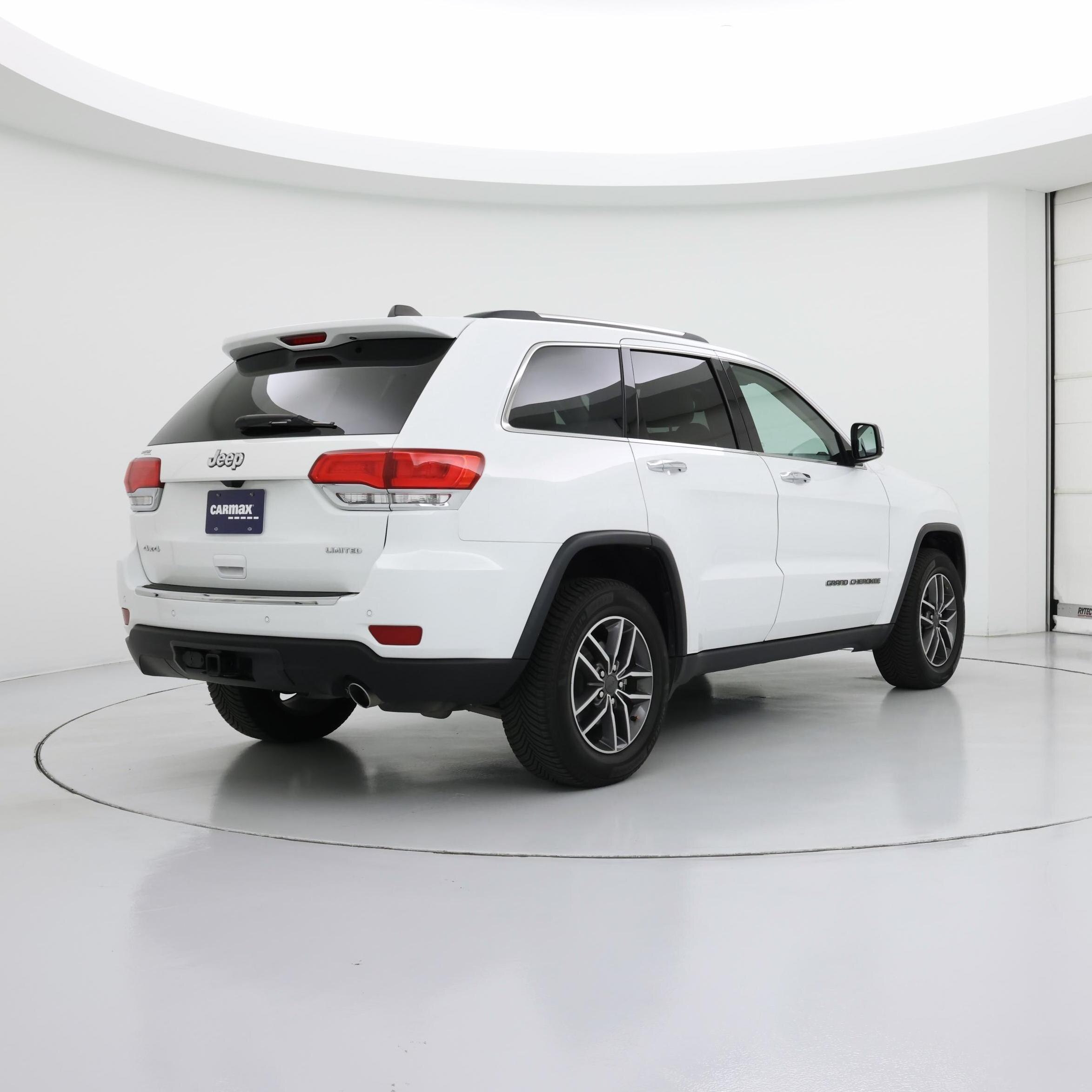 Thumbnail: 2019 Jeep Grand Cherokee - 8