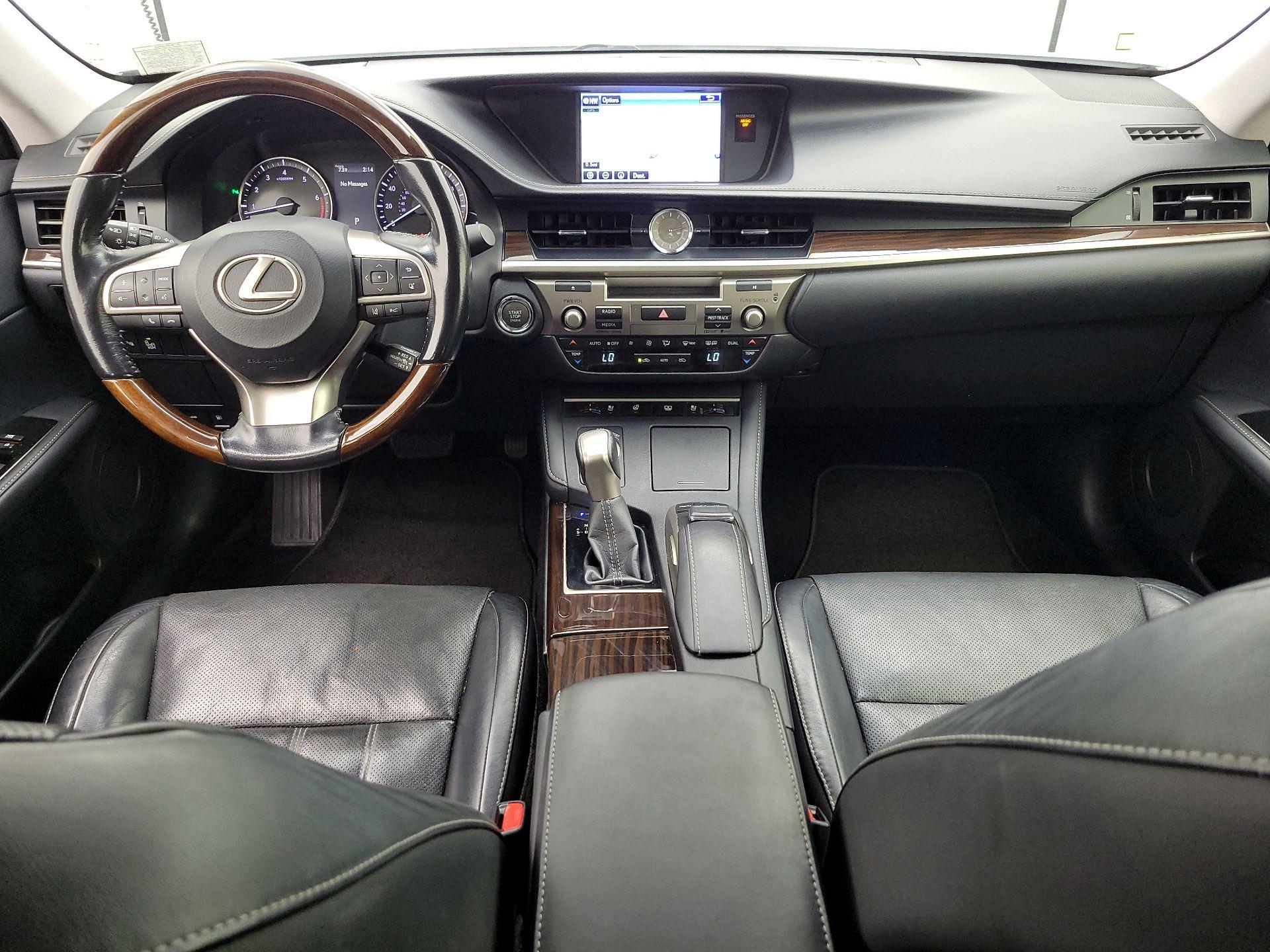 Thumbnail: 2016 Lexus ES - 9