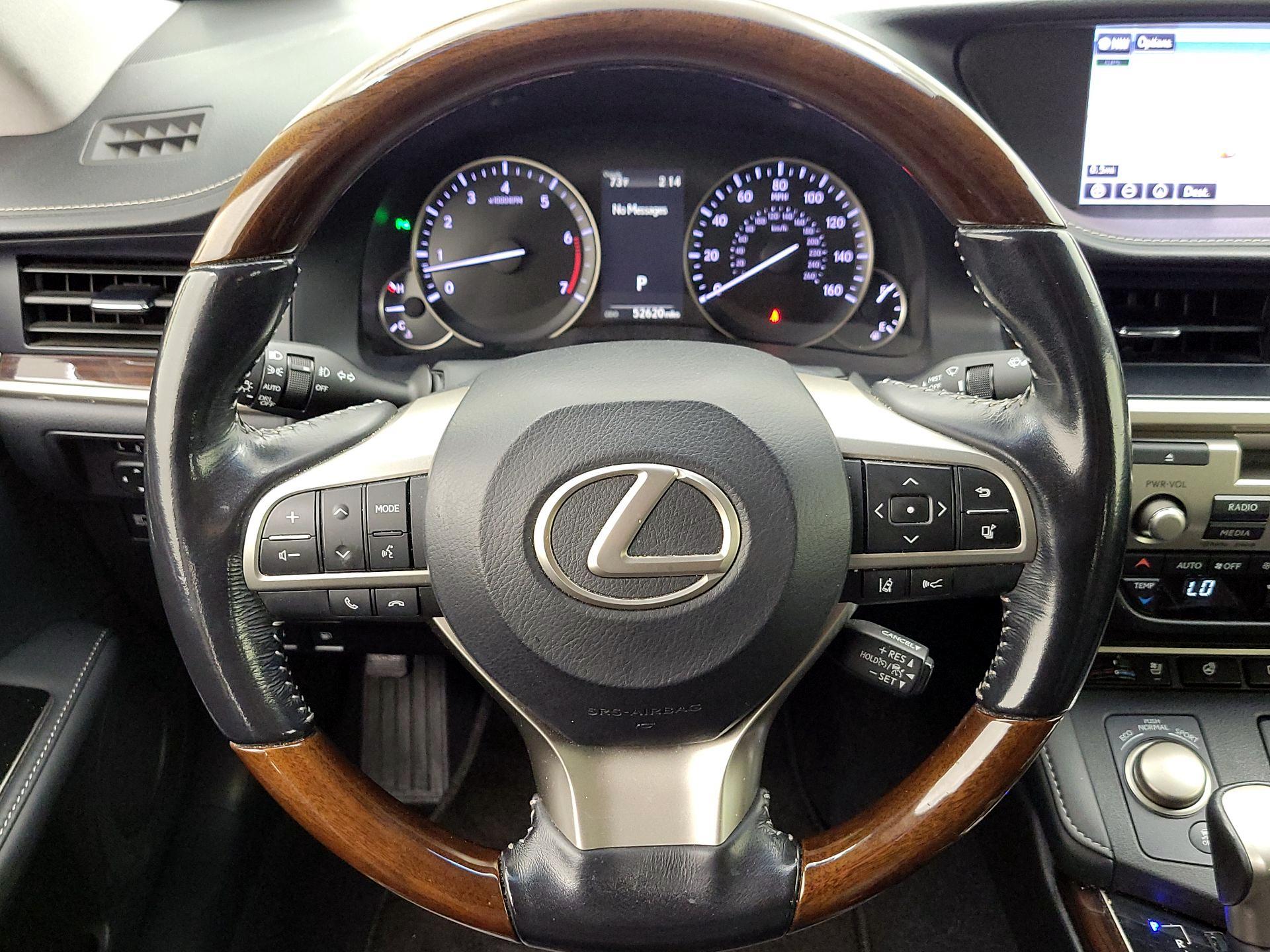Thumbnail: 2016 Lexus ES - 10