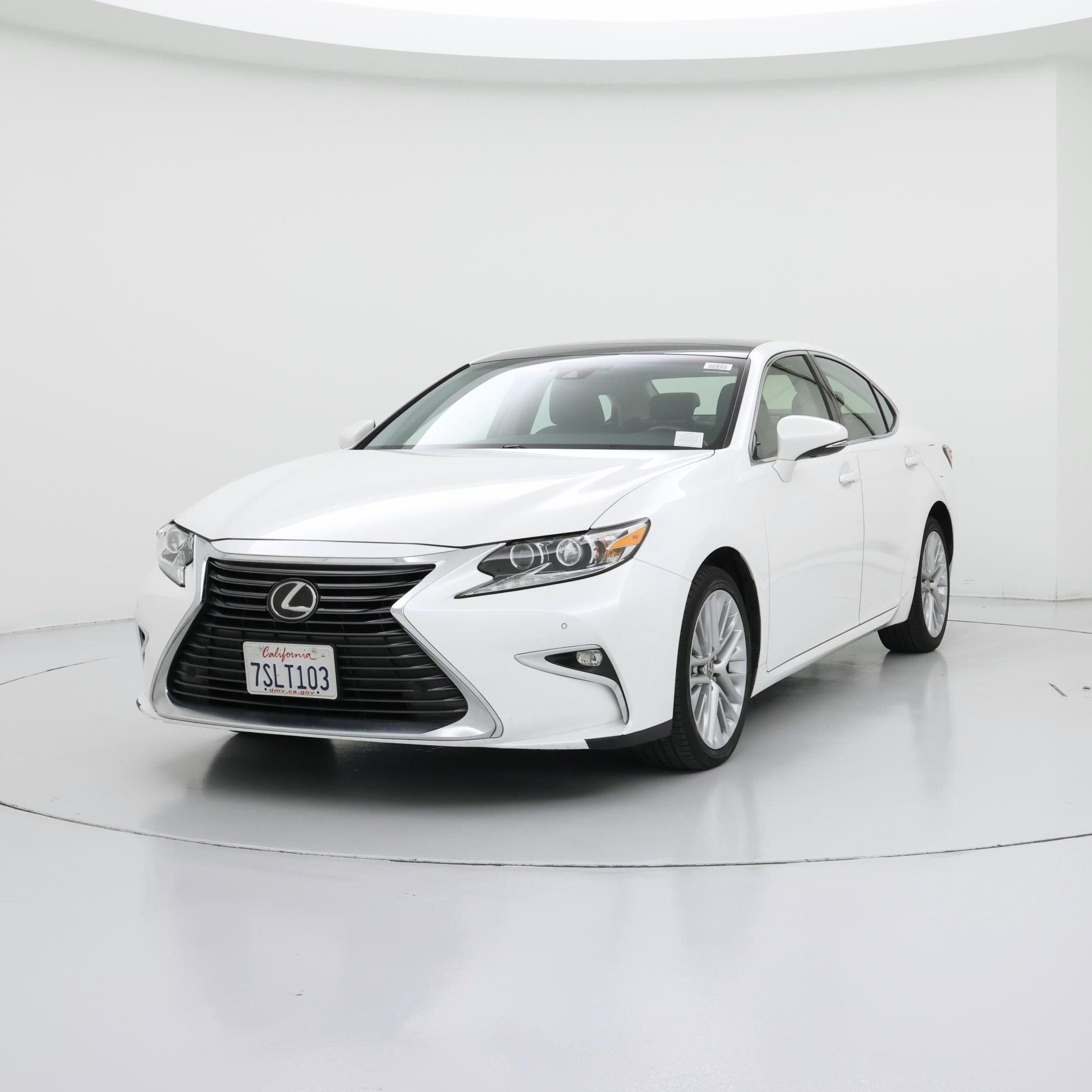 Thumbnail: 2016 Lexus ES - 4