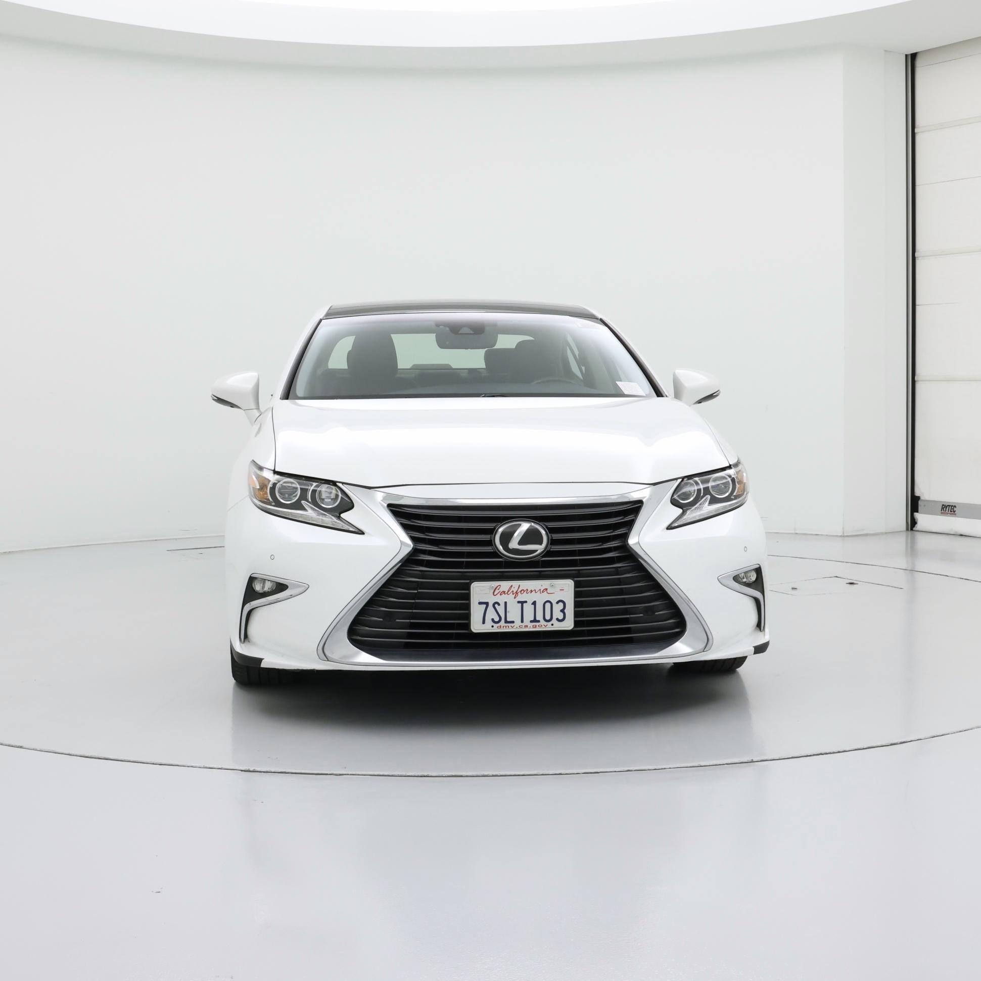 Thumbnail: 2016 Lexus ES - 5