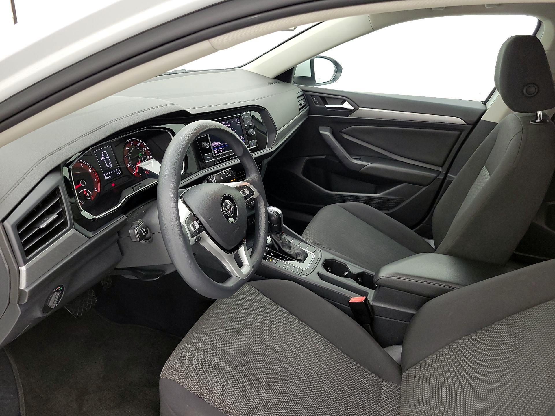 Thumbnail: 2019 Volkswagen Jetta - 11