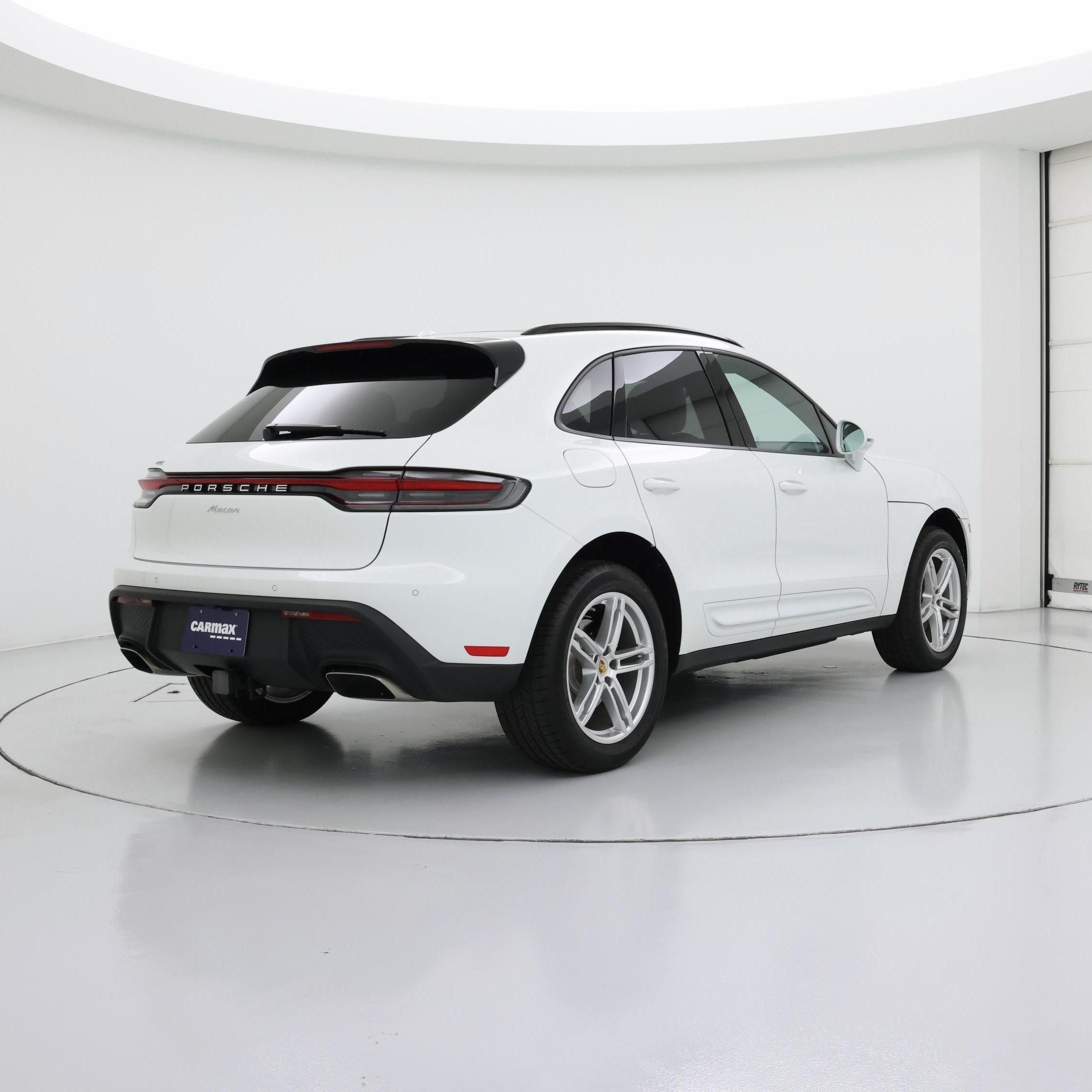 Thumbnail: 2025 Porsche Macan - 8