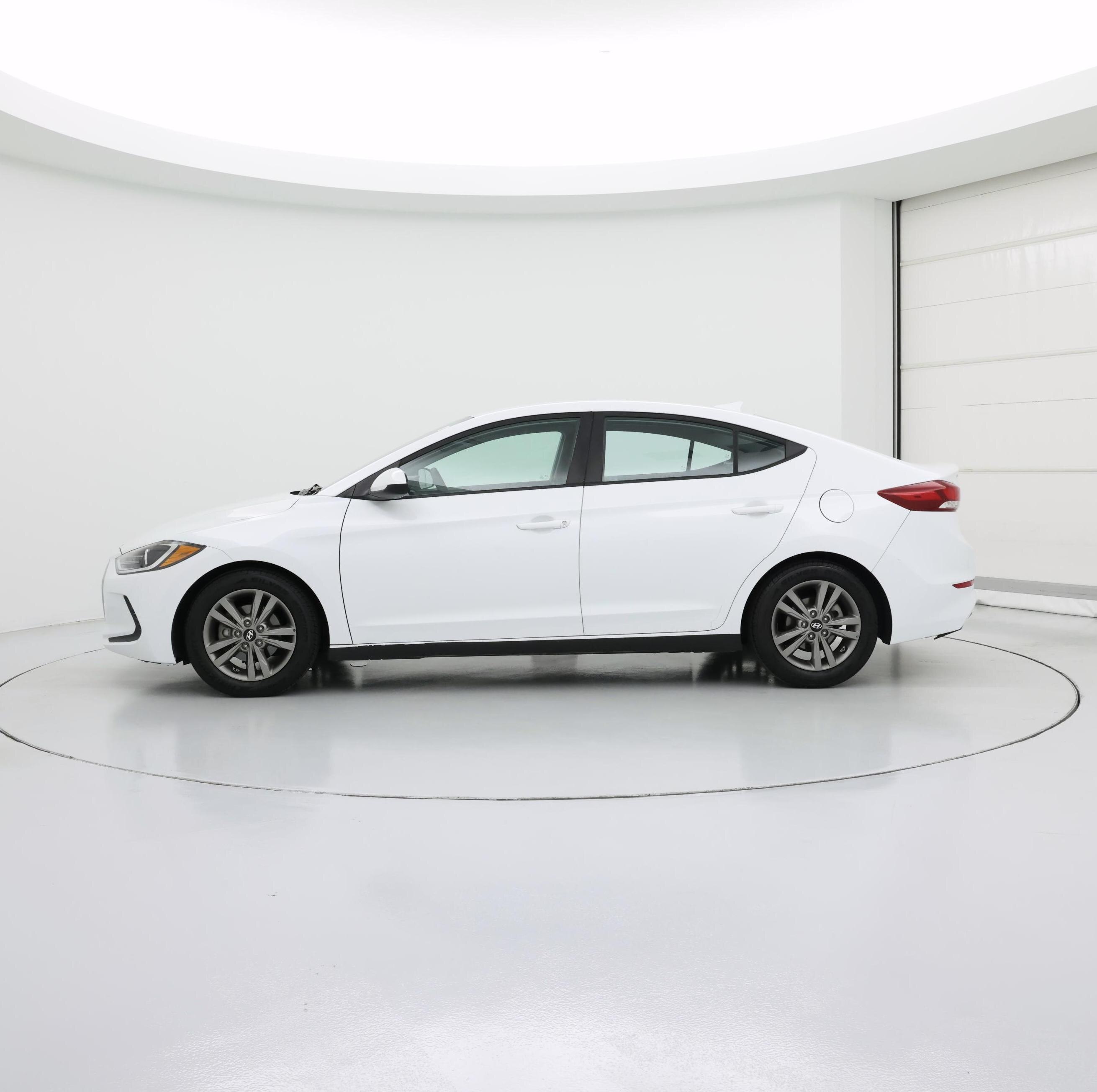 Thumbnail: 2018 Hyundai Elantra - 3