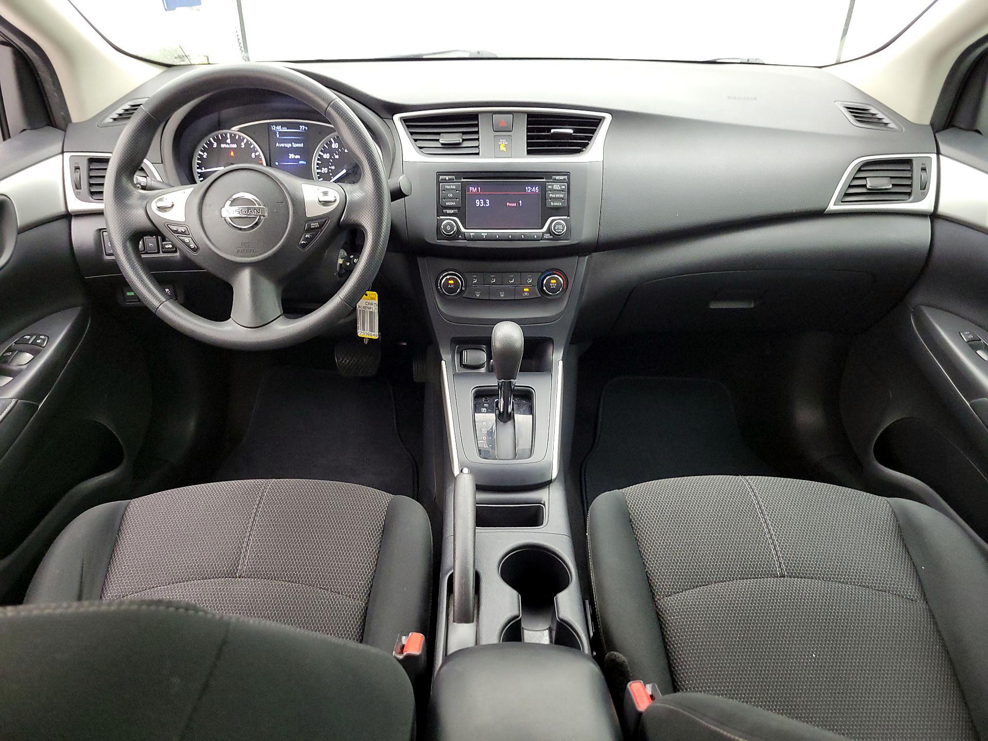 Thumbnail: 2018 Nissan Sentra - 9